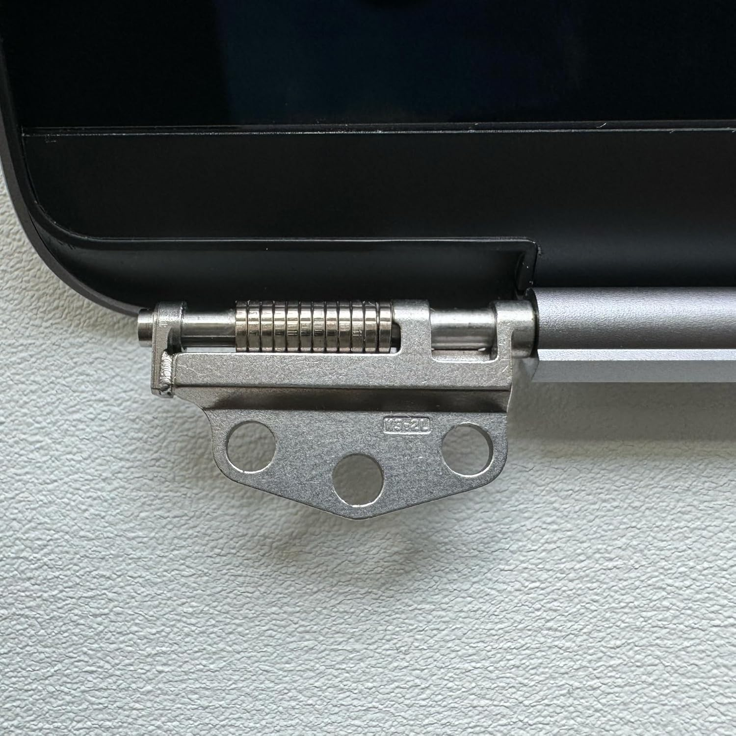 Replacement for Macbookair10.1 Macbook Air 13 Inch M1 2020 A2337 EMC 3598 MGN63 MGN93 MGND3 MGN73 MGNA3 MGNE3 13.3 Inch 2560 X 1600 Full LCD S. Screen Complete Top Assembly (Silver) image number 3