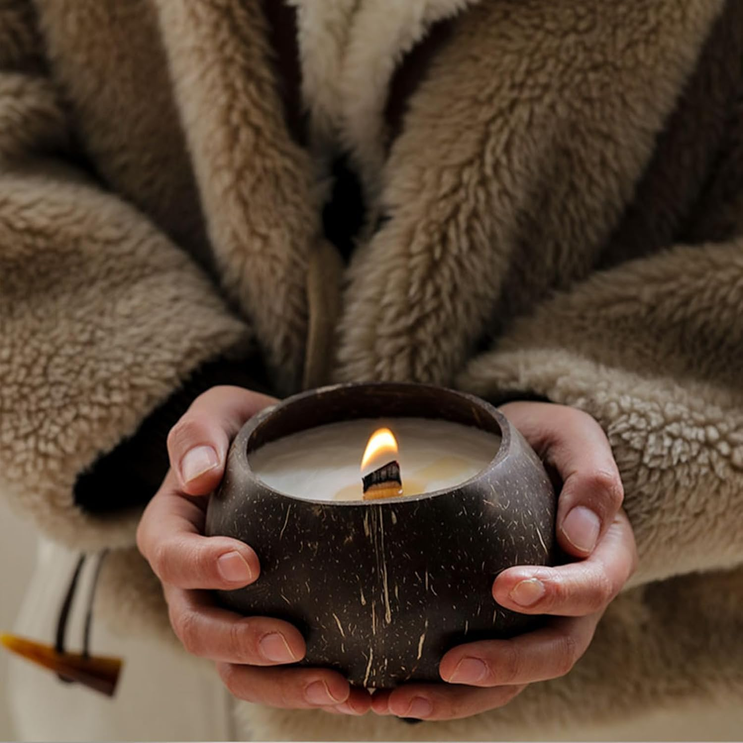 UPAUS Coconut Shell Candle, Natural Wood Wick, 10Oz Coconut Scented Soy Candle, Natural Coconut Shell, Ideal for Home and Beach D&eacute;cor, Aromatherapy Candle with Organic Coconut Shell image number 6