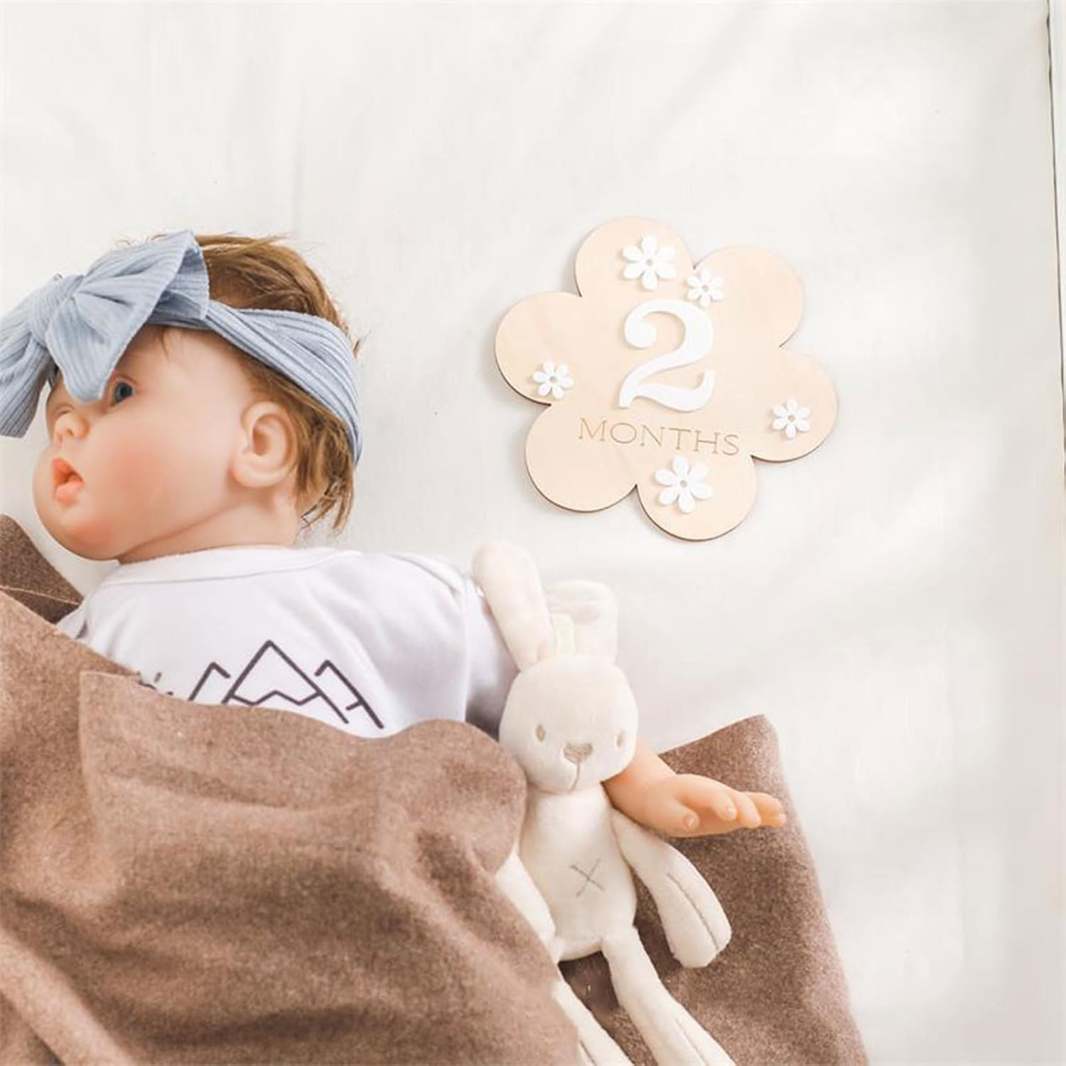A Set of Baby 1-12 Months Wooden Milestone Baby Growth Record Photo Atmosphere Props,Memorial Photo Prop,Wooden Newborn Milestone Monthly Cards (A-White Number) - A-White Number image number 2