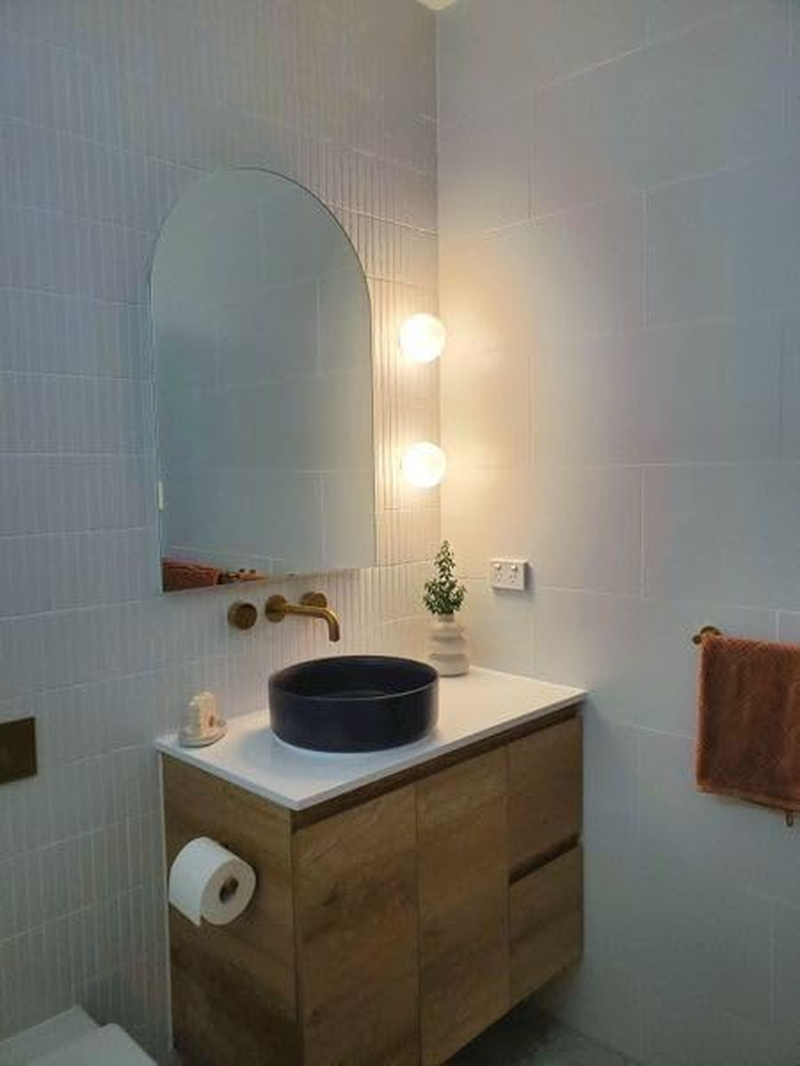 Atlas Glass Sphere Wall Light G9 image number 5