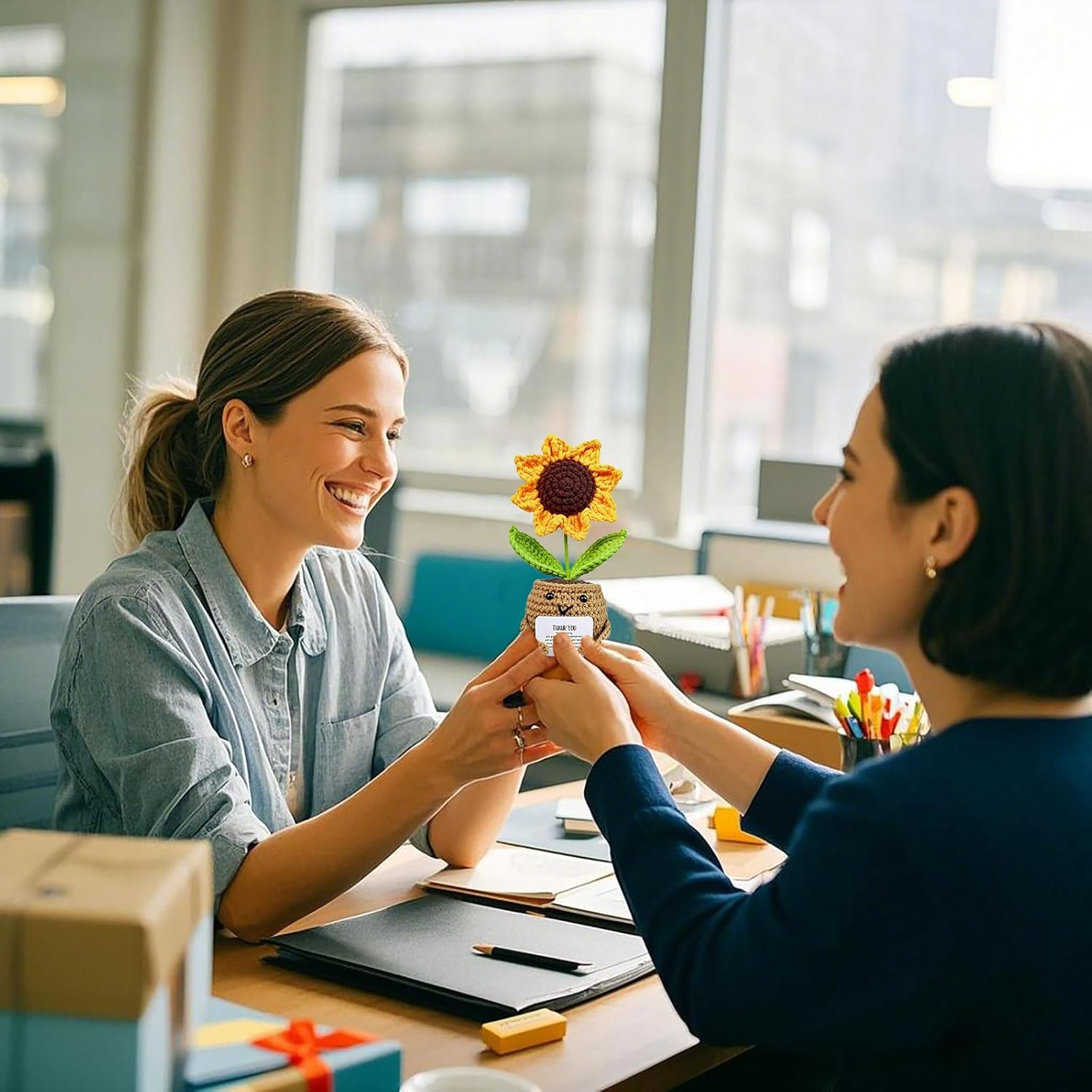 Teacher Appreciation Gifts, Thank You Gifts for Teachers, Handmade Crochet Sunflower with Card, Graduation Gifts, Christmas Birthday Gift, Coworker Friend Gift, Unique Crochet Decor (A)