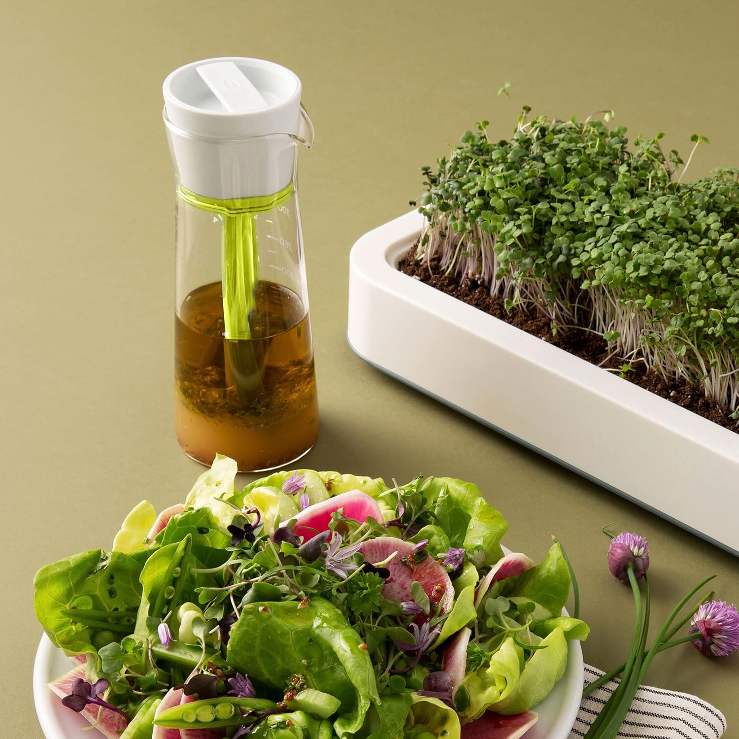 Chef'N 104-759-258 Emulstir Salad Dressing Mixer, One Size, Plastic, Arugula/Meringue image number 6