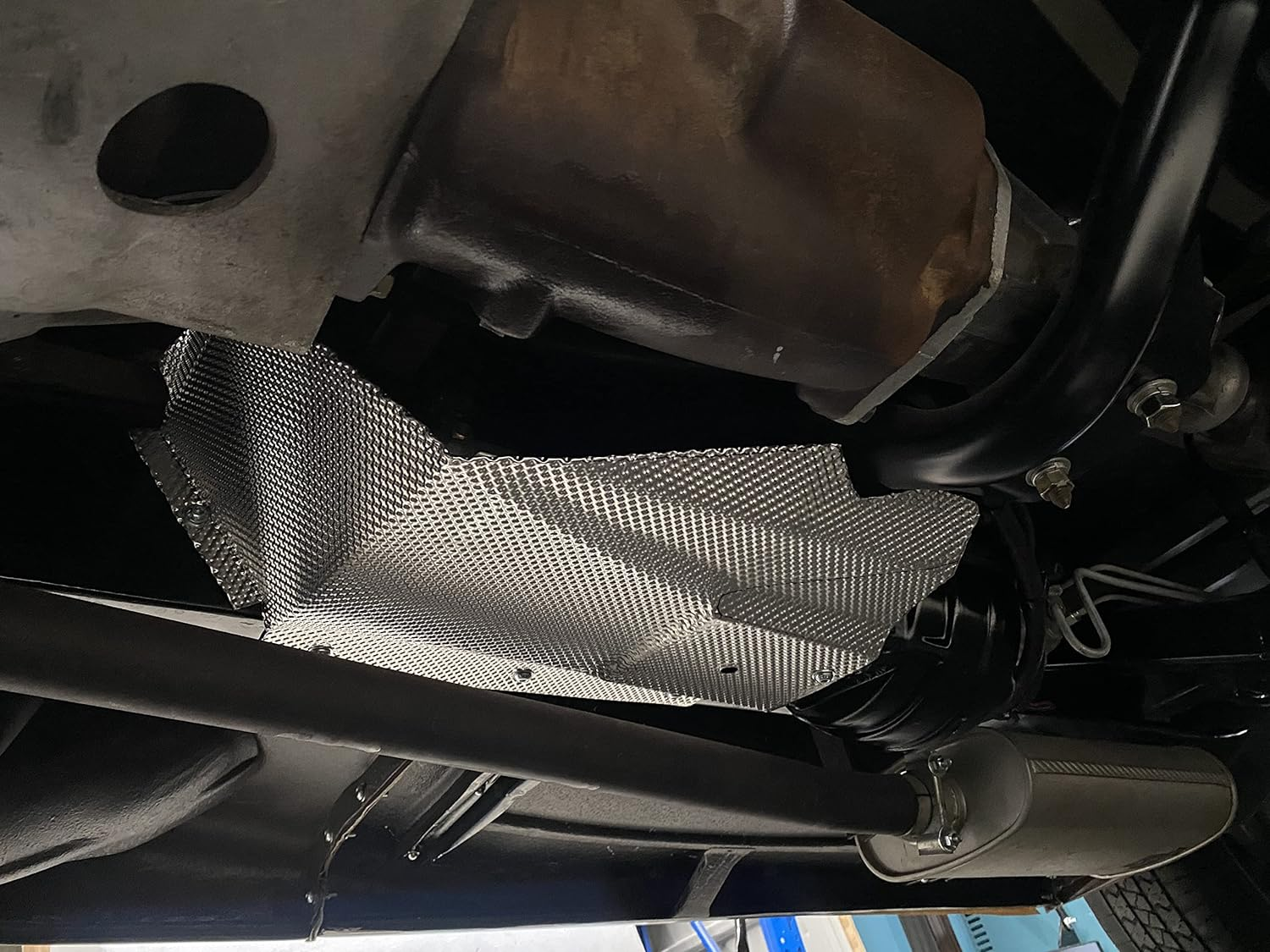 Car Builders Embossed Heat Shield, 300 Mm X 500 Mm image number 1