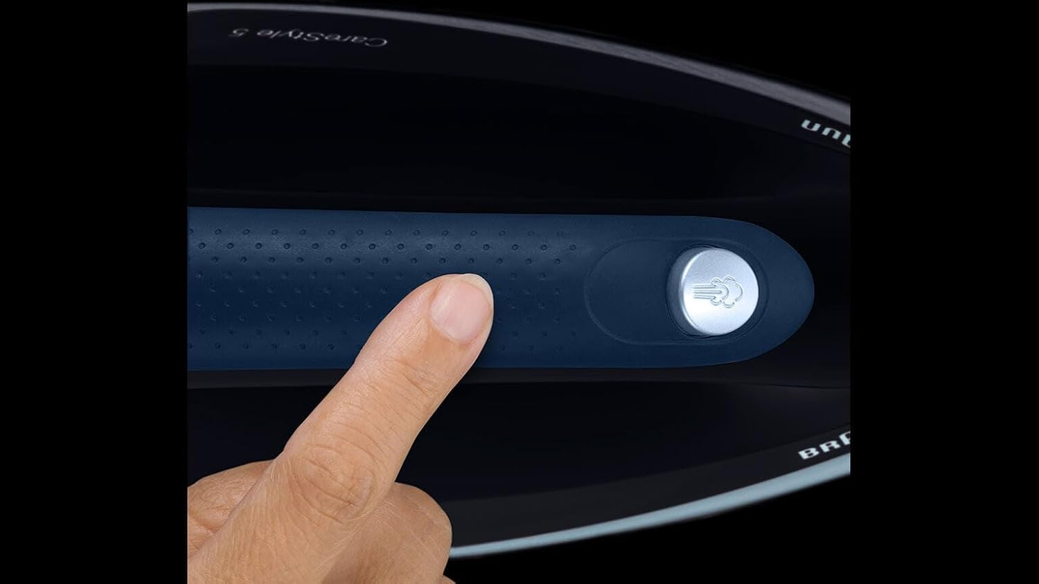 Braun Household Carestyle 5 Steam Generator Iron IS5145BK, with Freeglide 3D Technology, Removable 2L Water Tank, Black image number 3