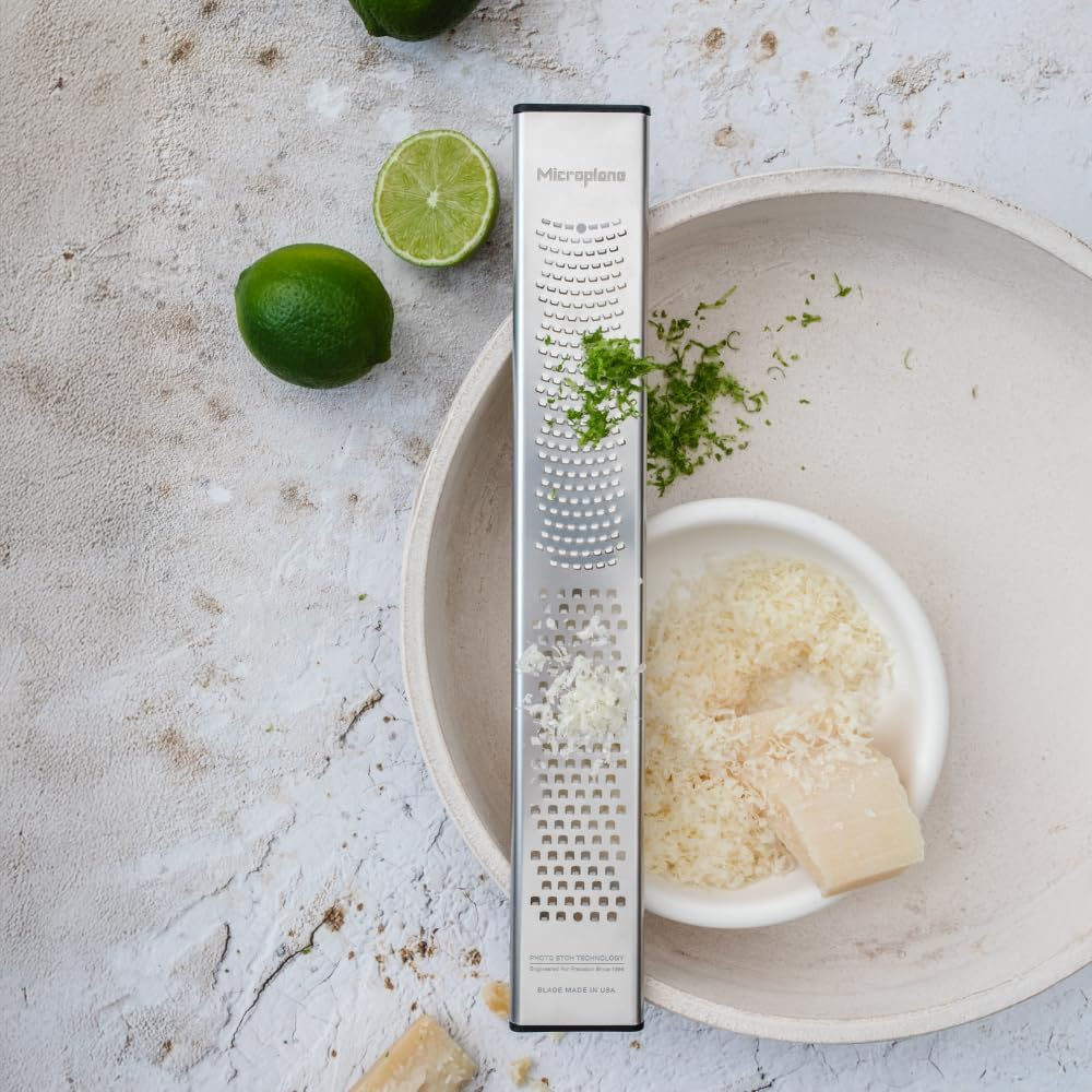 Microplane Dual Blade Zester and Coarse Grater - Ultra-Sharp Stainless Steel Blade, Ideal for Zesting Citrus, Grating Hard Cheeses, & Shaving Chocolate, Non-Scratch Tabs, Reusable Protective Cover