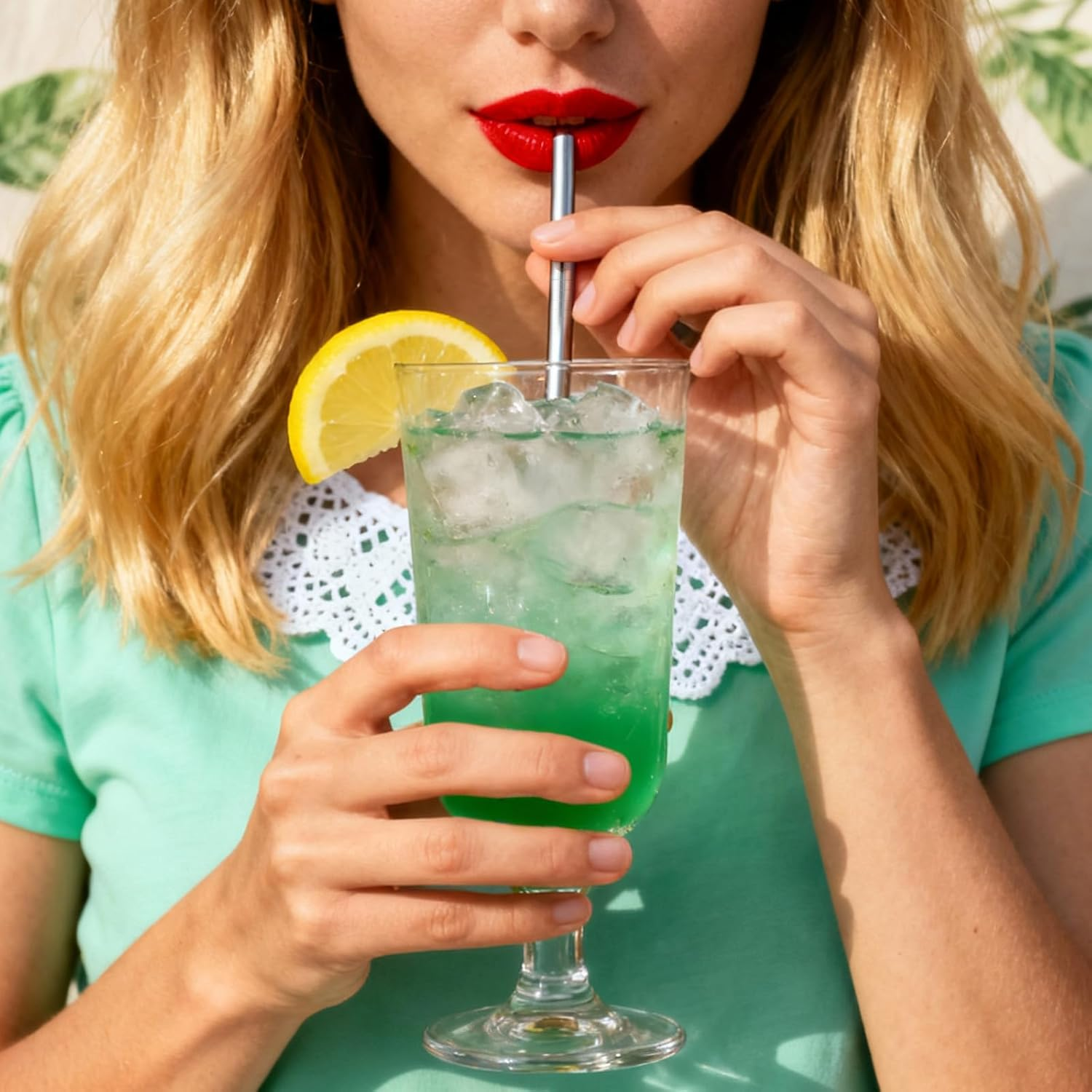 LIQWEI 10Pcs Short Metal Straws, Metal Straws Reusable, Stainless Steel Straw Cocktail Straw with 2 Cleaning Brushes, Bent Cup Accessories for Coffee Mugs, Small Glasses or Cups