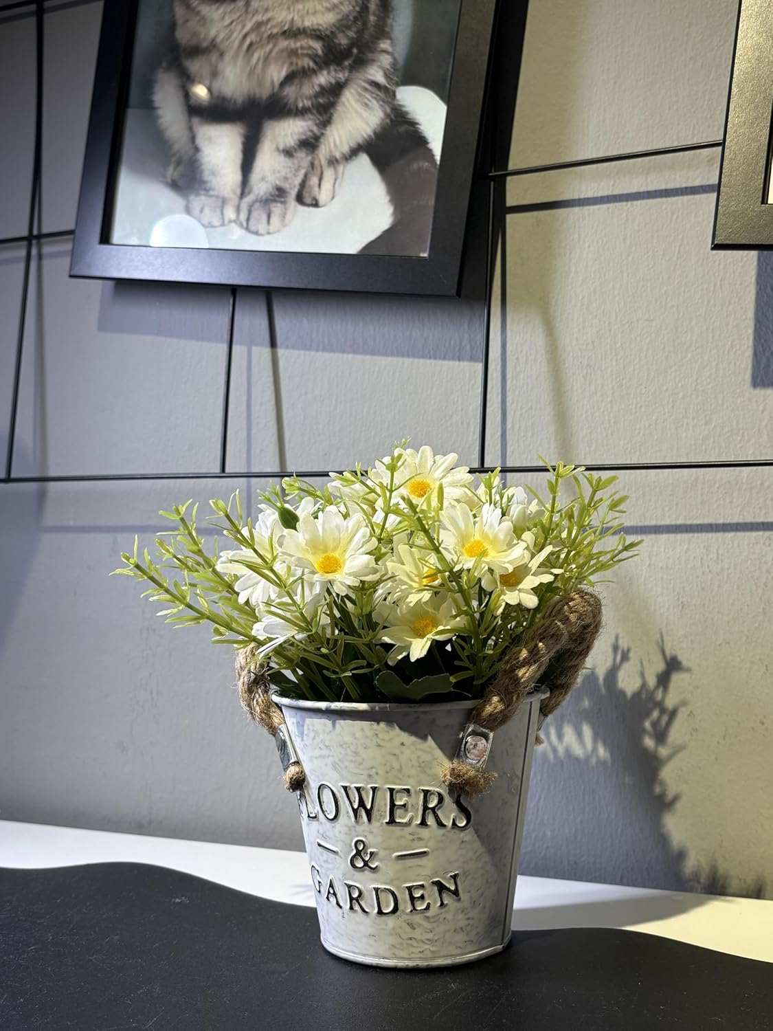 Midrodlle Artificial Potted Flower for Home Office D&eacute;cor-White Daisy with Metal Bucket image number 1