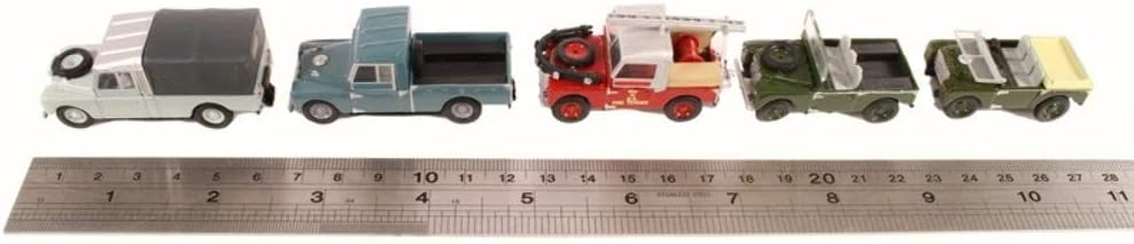 Oxford Diecast 5 Piece Land Rover Set, 1:76 Scale, OO Gauge, Compatible with Leading OO Model Railways, Highly Detailed Paintwork, Age 14+ image number 3