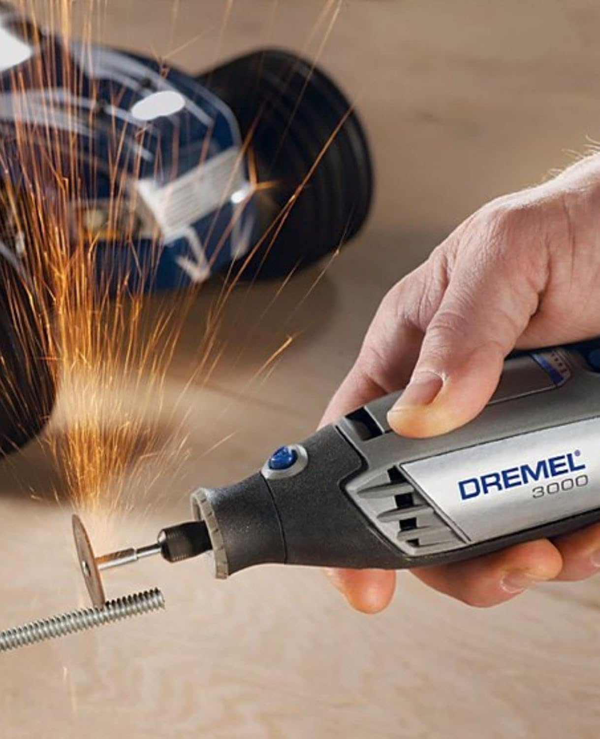Dremel 3000 Multifunctional Tool 130 W, Set with 1 Attachment, 25 Accessories, Variable Speed 10,000-33,000 Rpm for Cutting, Grinding, Engraving, Polishing, Sharpening, Cleaning, Carving