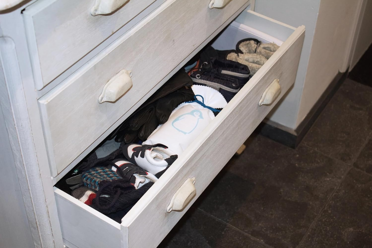 PINGI Microwavable Moisture Absorber Bag 250G | Absorbs Moisture, Damp, & Condensation on Windscreens & Damp Spaces | 100% Leakproof | Reusable Dehumidifier | Condensation Remover image number 2