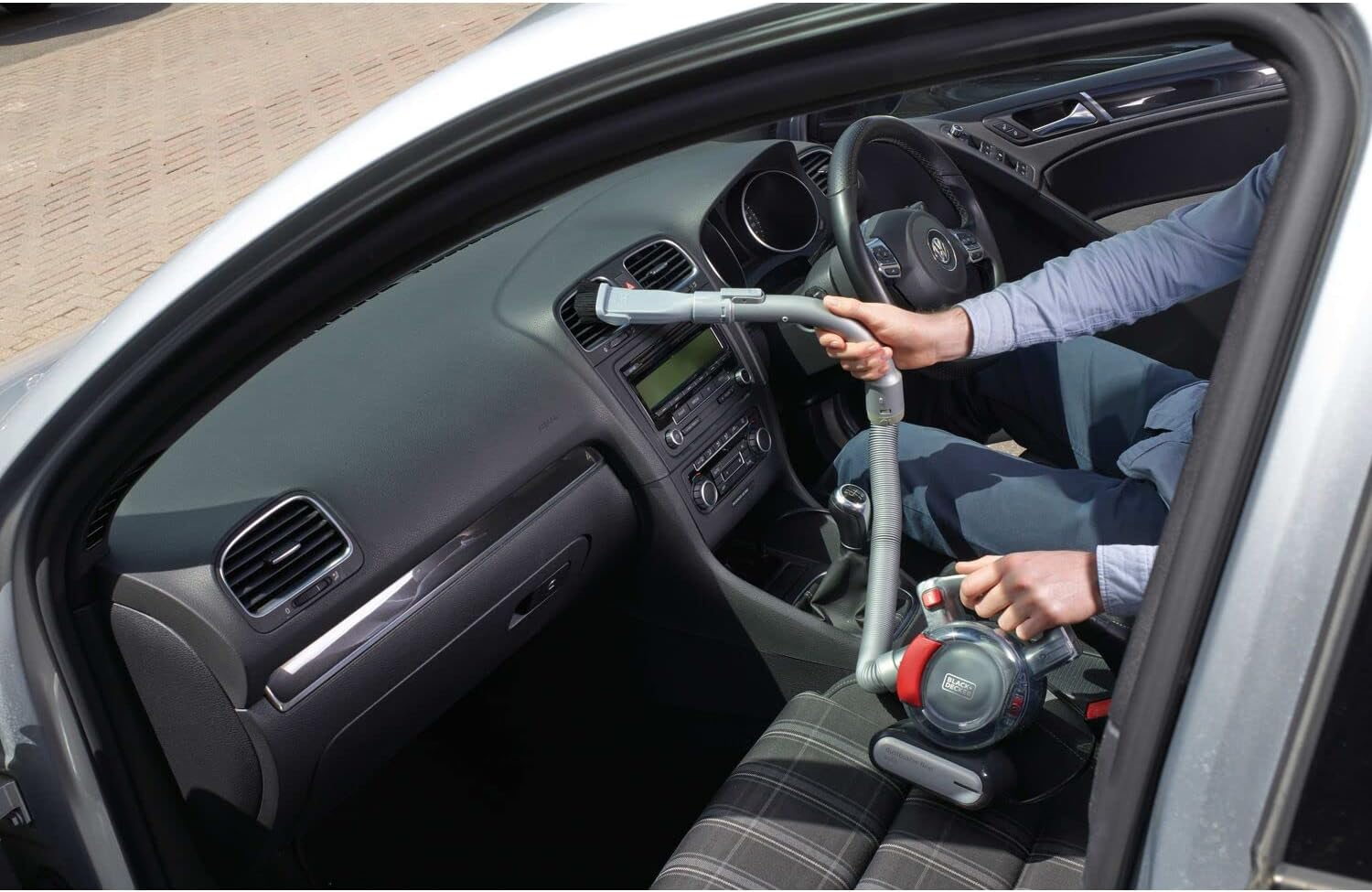 BLACK+DECKER 12V Flexi Auto Vac Dust Buster Hand Vacuum image number 2