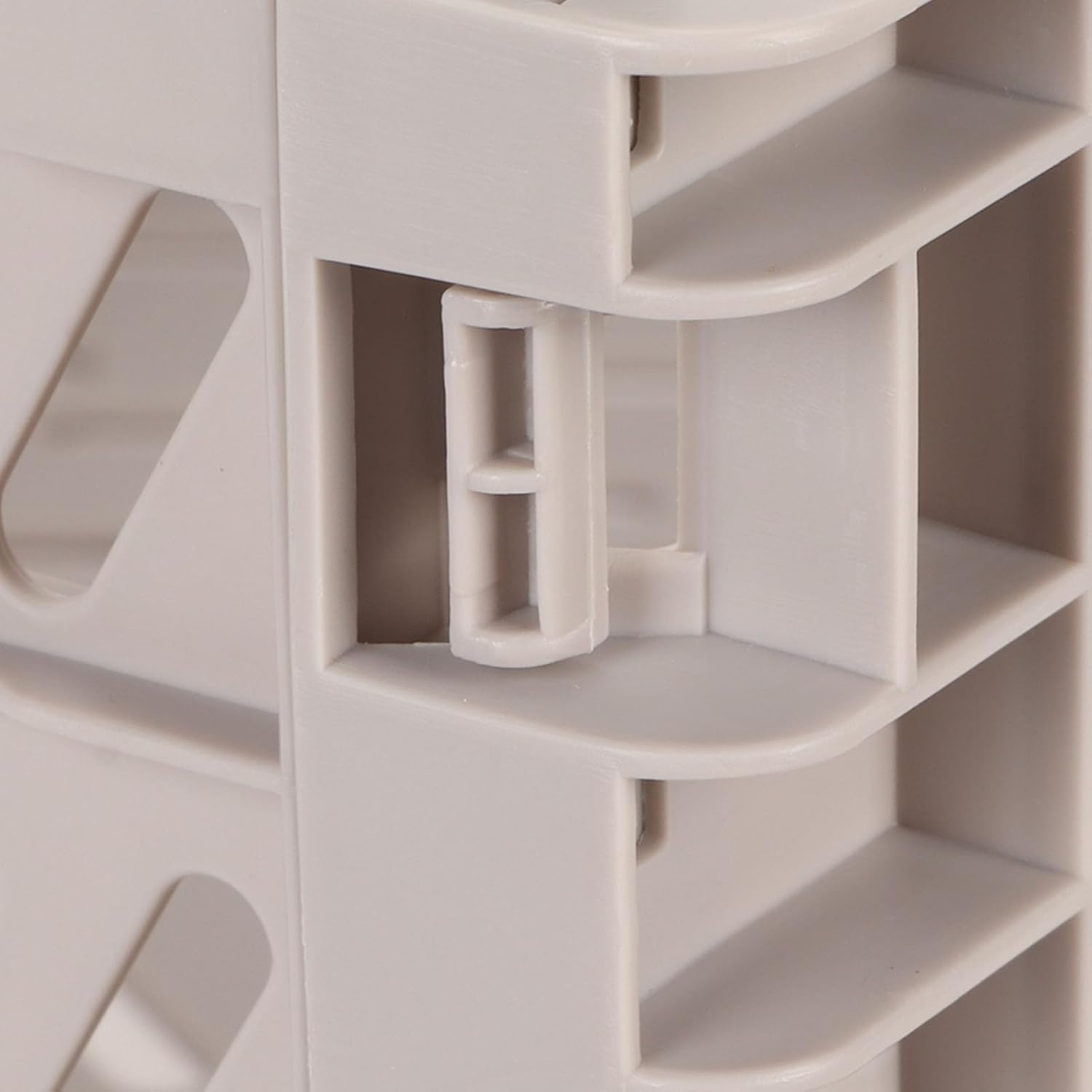 Large Capacity Storage Crate, Collapsible Storage Crate Made from Plastic for Office Laundry, Kids Toys, with Hollow Design Handle image number 1