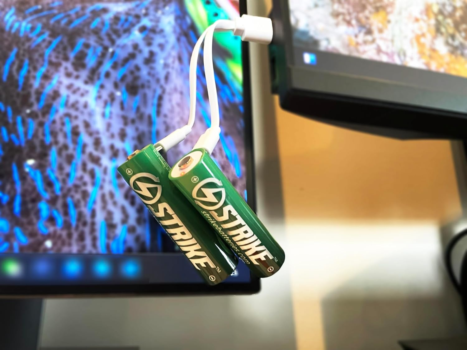 18650 Battery Lithium Ion 2 Pack BMS Protected Smart LED 3.7V 8100Mwh USB-C Rechargeable with Charging Cable, No Charging Box Needed! image number 5