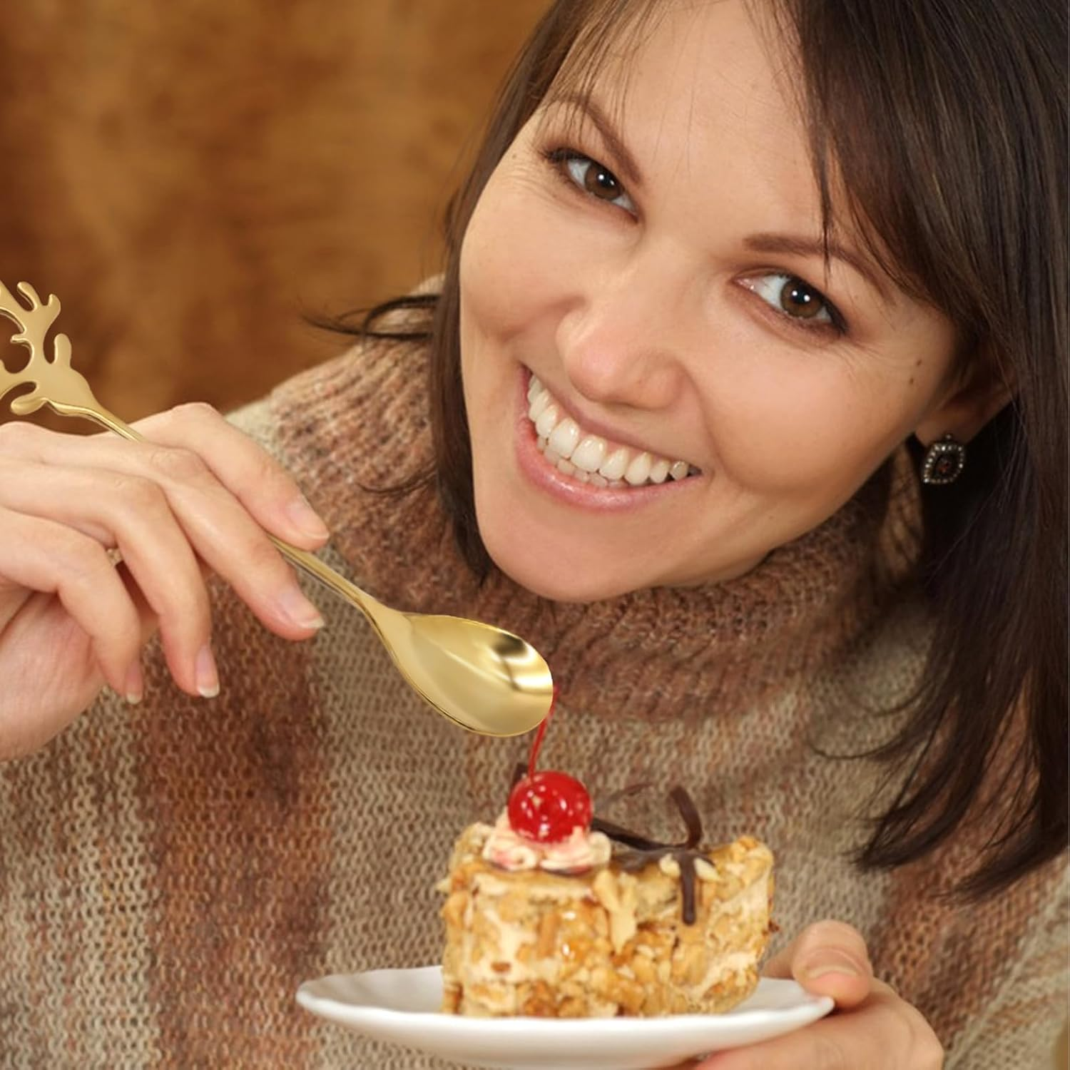 Pack of 6 Elk Christmas Coffee Spoons, Stainless Steel Dessert Spoons, Small Gifts for Ice Cream, Cakes and Desserts