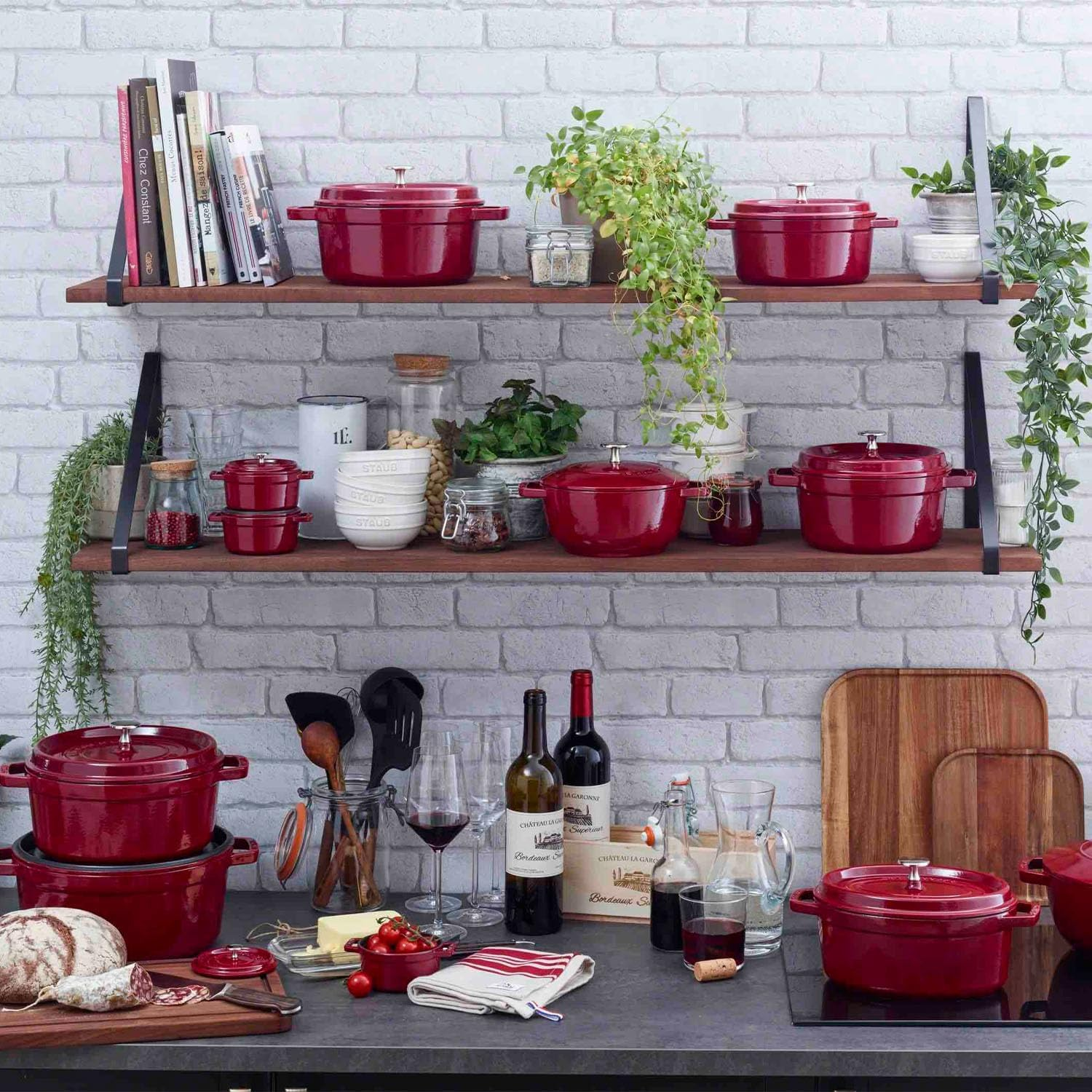 Staub Pico Cocotte round 7.9 Inches (20 Cm) Bordeaux Recipe Book Set image number 3