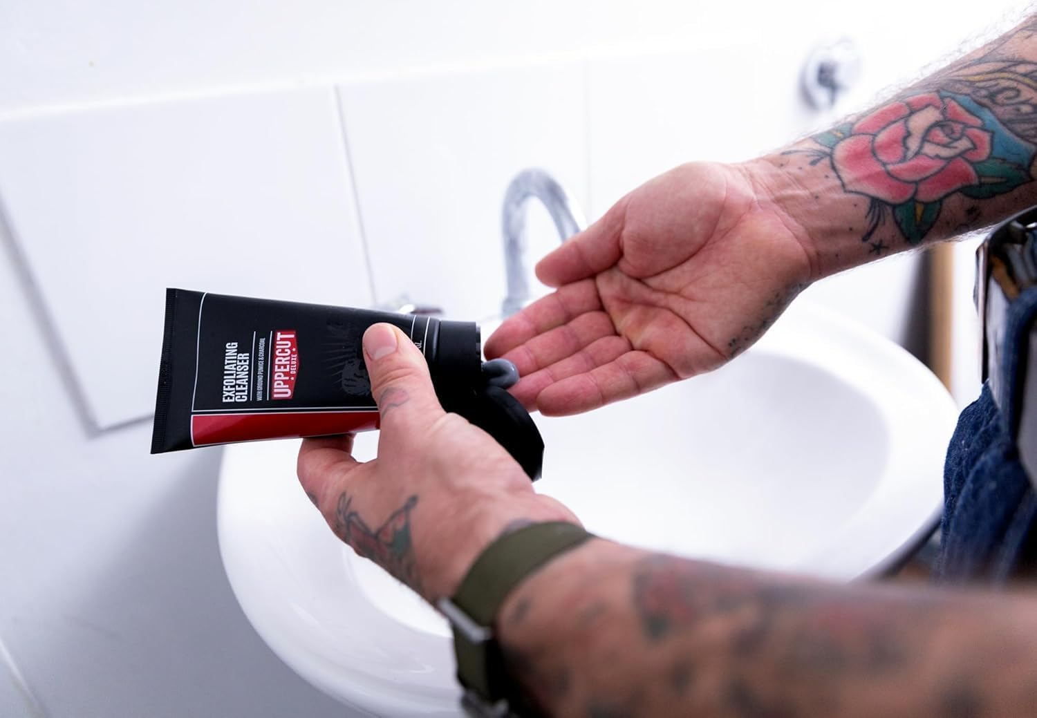 Uppercut Deluxe Exfoliating Cleanser, Mens Face Wash to Gently Cleanse and Detox Skin, with Ground Pumice and Charcoal to Moisturise and Exfoliate, Suitable for Daily Use 240Ml image number 2