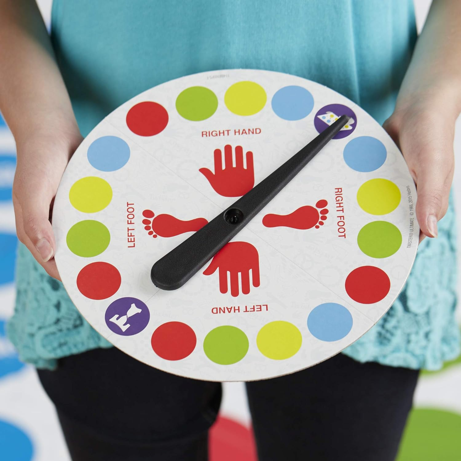 Twister Ultimate: Bigger Mat, More Coloured Spots, Family, Kids Party Game Age 6+; Compatible with Alexa (Amazon Exclusive) image number 5