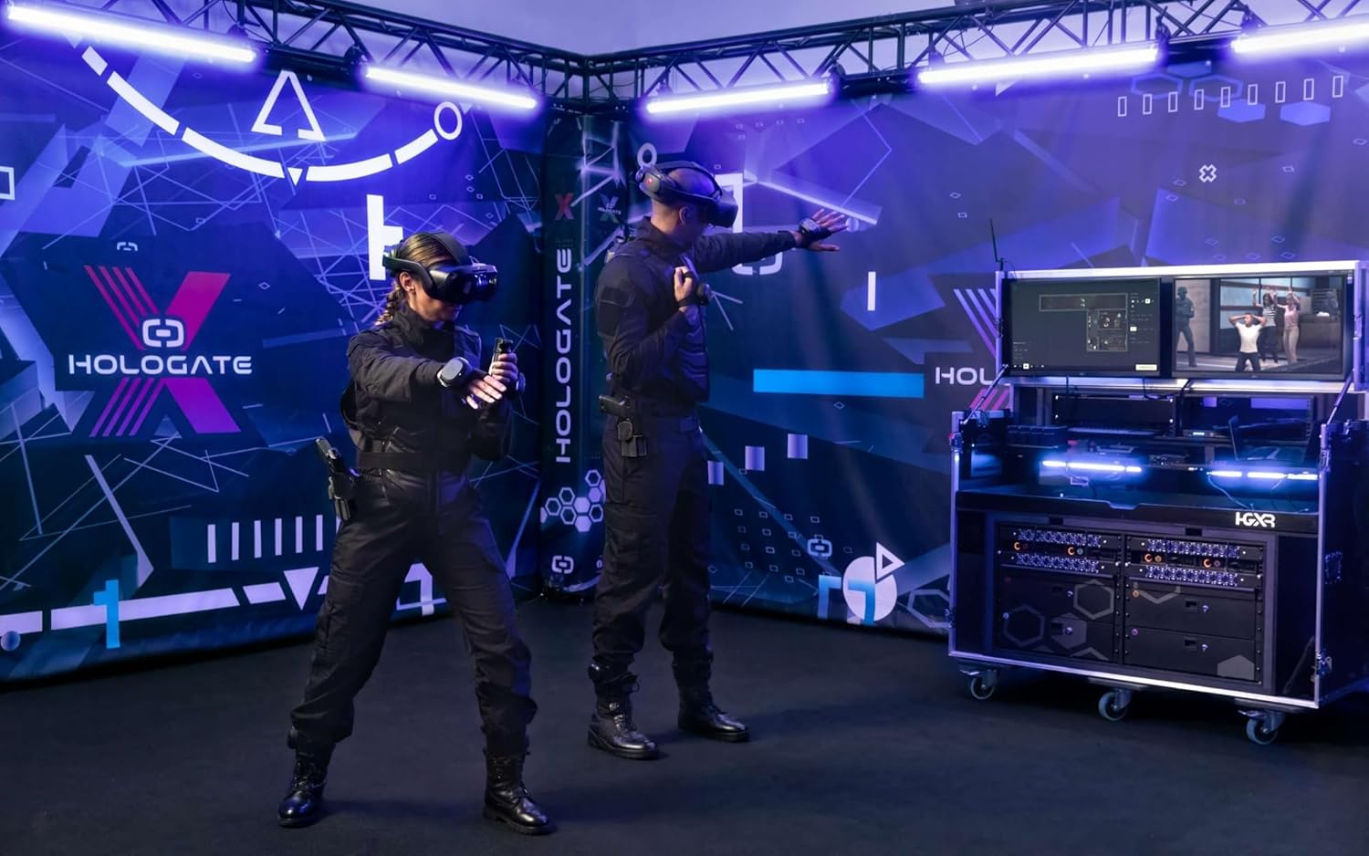 HTC VIVEトラッカー スターターキット (VIVEトラッカー Ultimate 3台 + USBワイヤレスドングル 1台) 99HAUB003-00 VR0644 image number 4