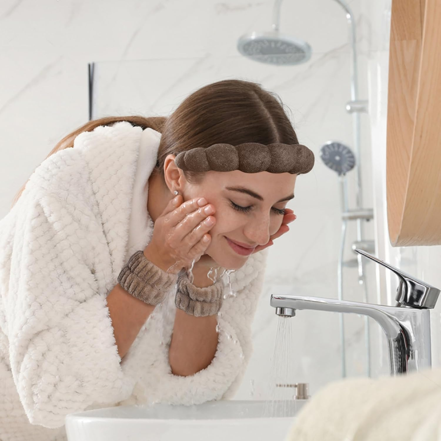 WD&CD Spa Makeup Headband Set, Headband Skincare Headband for Woman, Face Wash Wristband and Scrunchies for Hair, Coffee - Brown image number 5