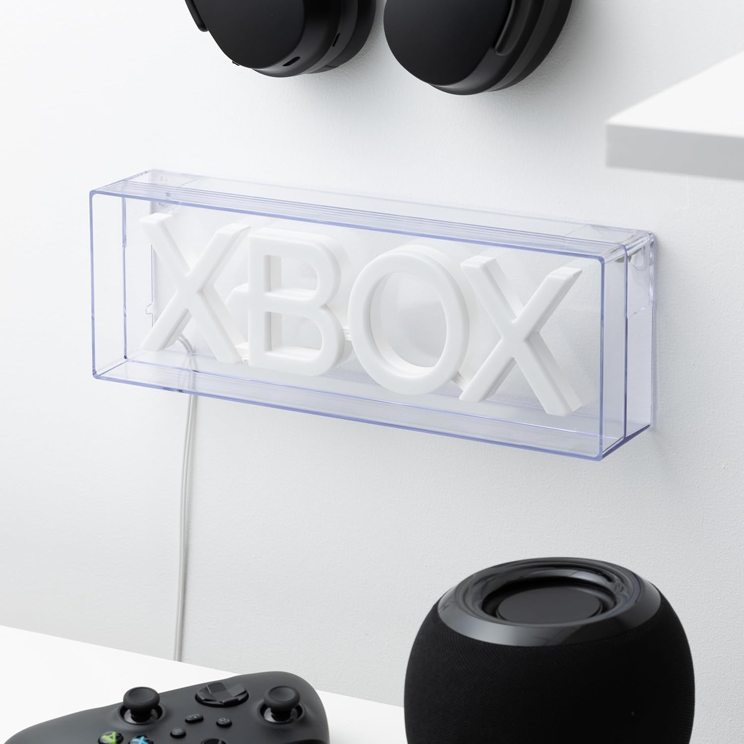 Xbox Logo LED Neon Light - Officially Licensed Free Standing or Wall Mountable Light Sign - Game Room Accessories & Decor for Gamers | Paladone image number 3
