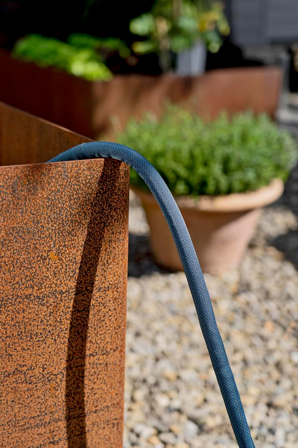 Gardena Liano Xtreme 1/2 Inch, 20M Set: Extremely Robust Textile Garden Hose, for Indoor Water Taps, with PVC Inner Tube, Lightweight, Weather-Resistant (18470-20) image number 6