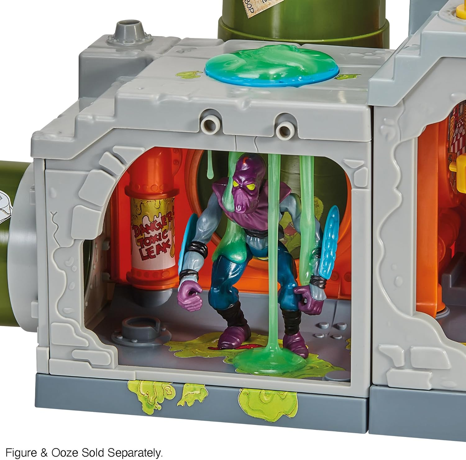 TMNT Classic Secret Sewer Pipe Playset image number 3