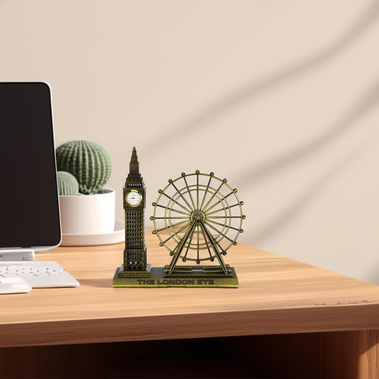 Luxshiny British Architectural Ornaments - Zinc Alloy London Big Ben & London Eye Landmark Souvenir for Home Decor 19.5X17.5X7Cm image number 4