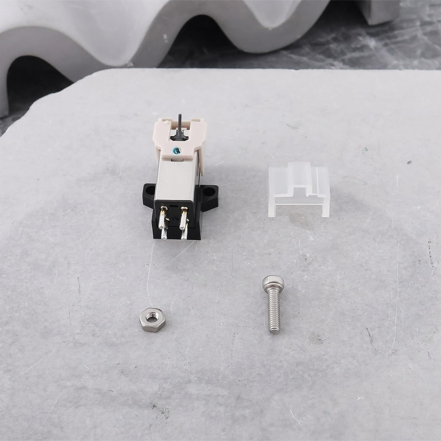 SING F LTD 1PC Turntable Magnetic Cartridge Stylus Compatible with Audio Technica AT3600 AT3601 AT-3600L 4.2 Mv 20Hz-20Khz with Screw Nut Record Player Cartridge Needle image number 1