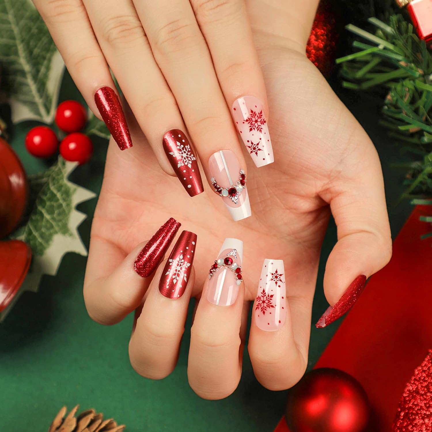 Yazikisa Christmas Press on Nails Short Square Fake Nail Snowflake Xmas Elk Winter Red Glue on Full Cover Glossy Acrylic False Fingernails for Women Girls New Years 24 Pcs