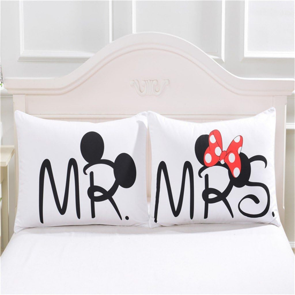 Haru Homie Microfiber Reversible Mickey Mouse Mr/Mrs Couples Duvet Cover 3PCS Bedding Set with Zipper Closure - Ultra Soft Lightweight and Easy Care, King image number 5