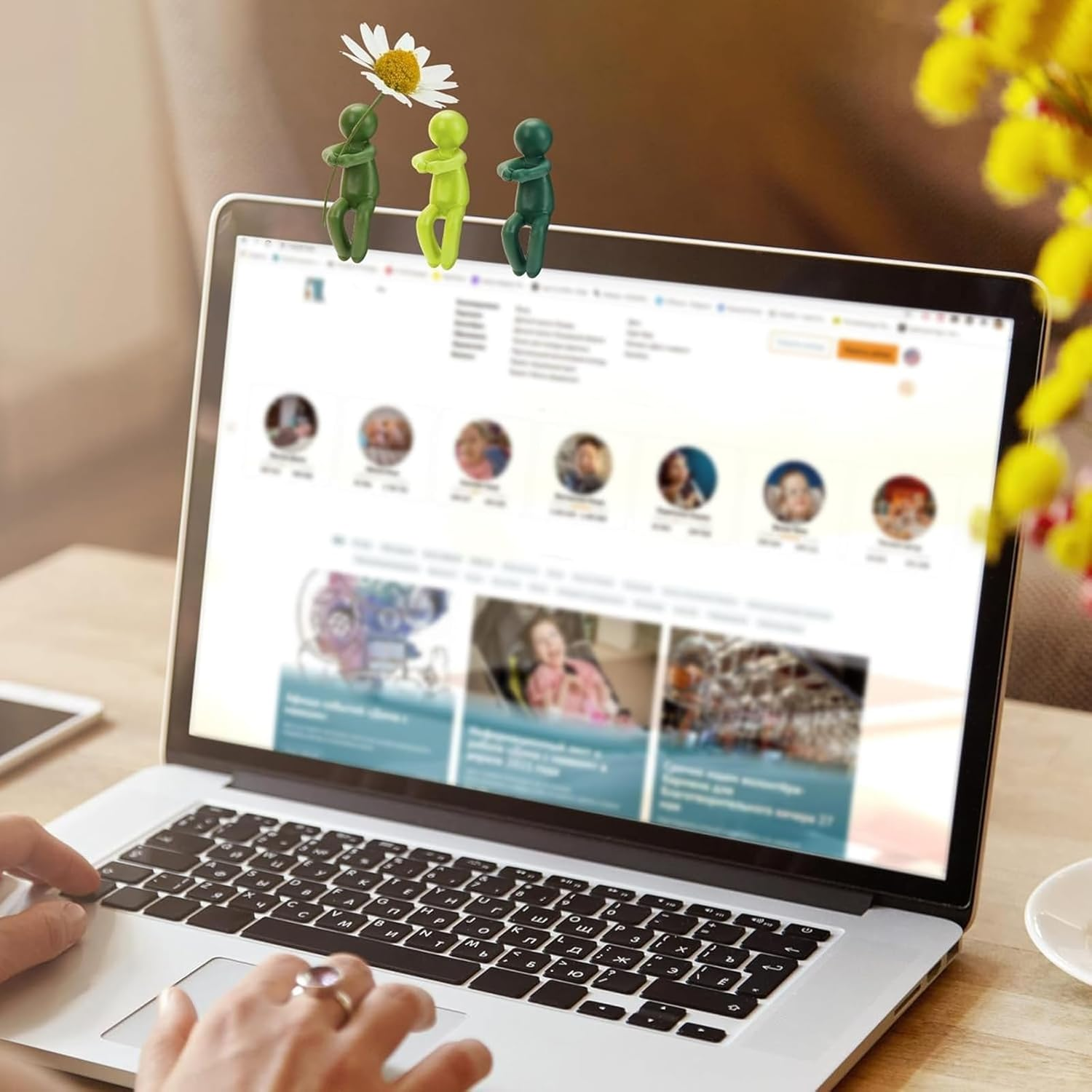 3 Pcs Plant Propagation Friends, Plant Support for Sprouts, Stems, Shoots and Cuttings, Growth Tool for a Plant Propagation Station Indoor Garden Funny Plant Lover image number 5