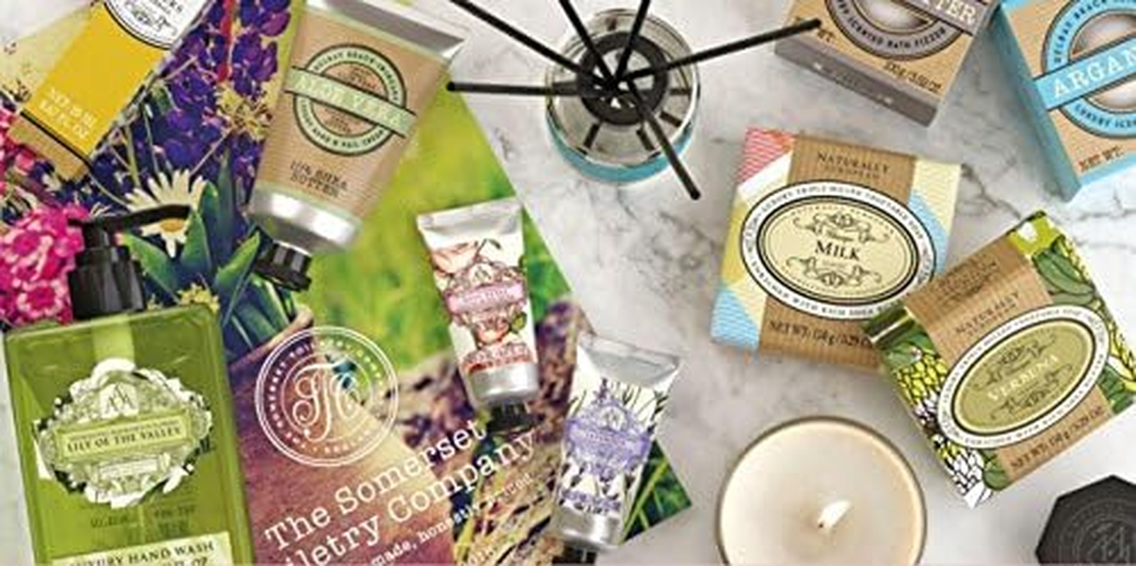 AAA Rose Petal Luxury Body Cream, 130 Milliliter image number 2