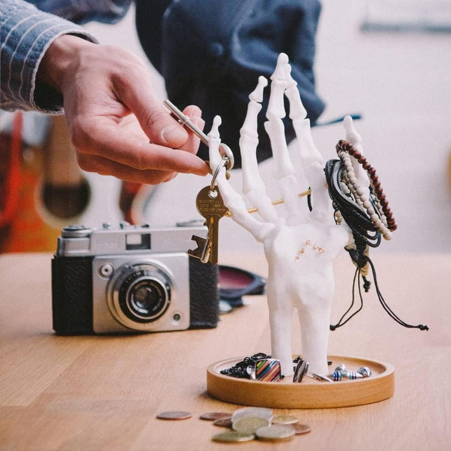 Suck UK Skeleton Hand Jewellery Holder, White image number 6