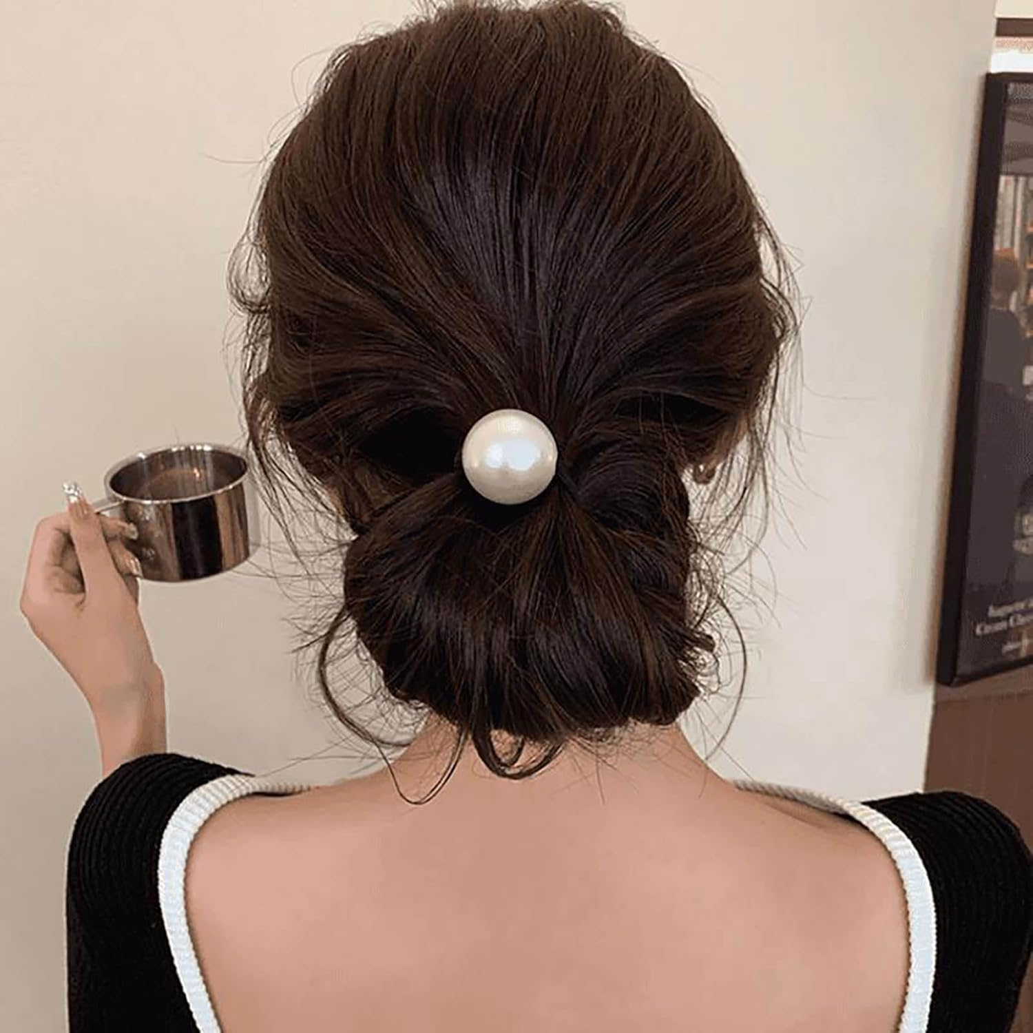 Inateannal Pearl Elastic Hair Bobbles Large Pearl Hair Bobbles Scrunchies Black Ponytail Holder Hair Band Rope Pearl Hair Accessories Hair Rope Jewellery for Women image number 1