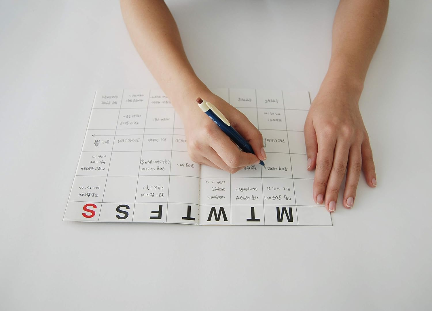 JSTORY Medium Monthly Planner Lays Flat Undated Year round Flexible Cover Goal/Time Organizer Thick Paper Eco Friendly Customizable Stitch Bound A5 16 Months 150 GSM 18 Sheets Kraft image number 6