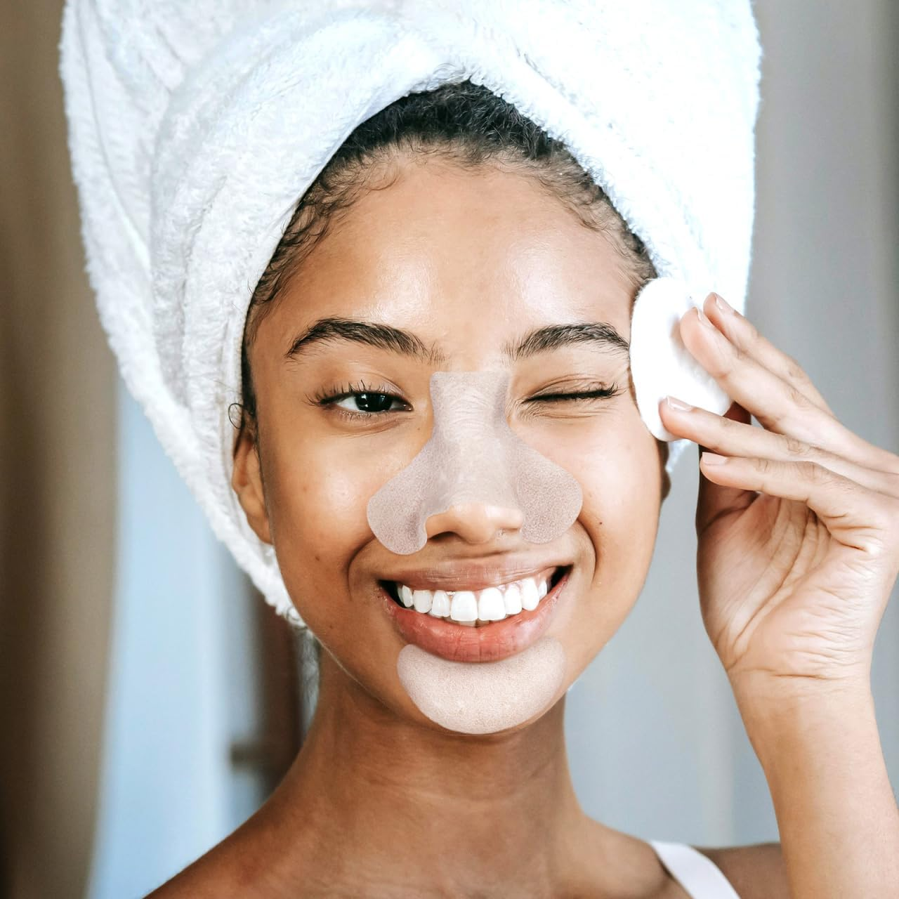 Baluue T Zone Nose and Chin Patches 200Pcs Cotton Pads Deep Cleansing Nose Strips for Blackheads and Pore Care Suitable for Facial Skin Care image number 1