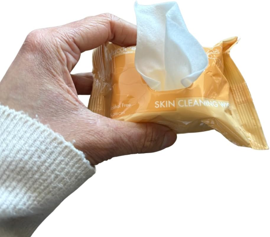 Glucology Alcohol Free Finger Cleaning Wipes | 100 Wipes | 5 Packs of 20 Wipes image number 1