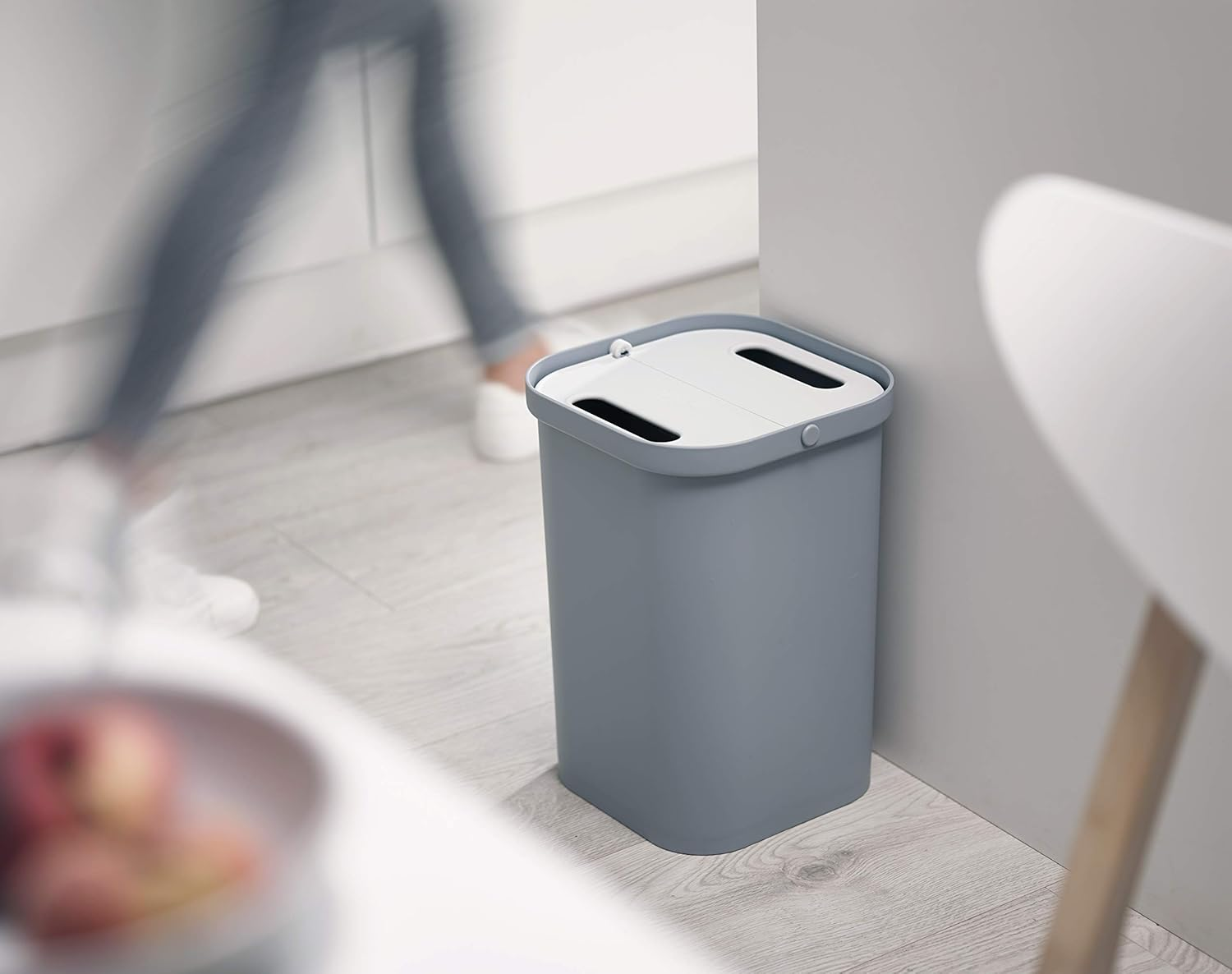 Joseph Joseph Gorecycle Dual Compartment 14-Litre Recycling Caddy, Blue, 30109 image number 6