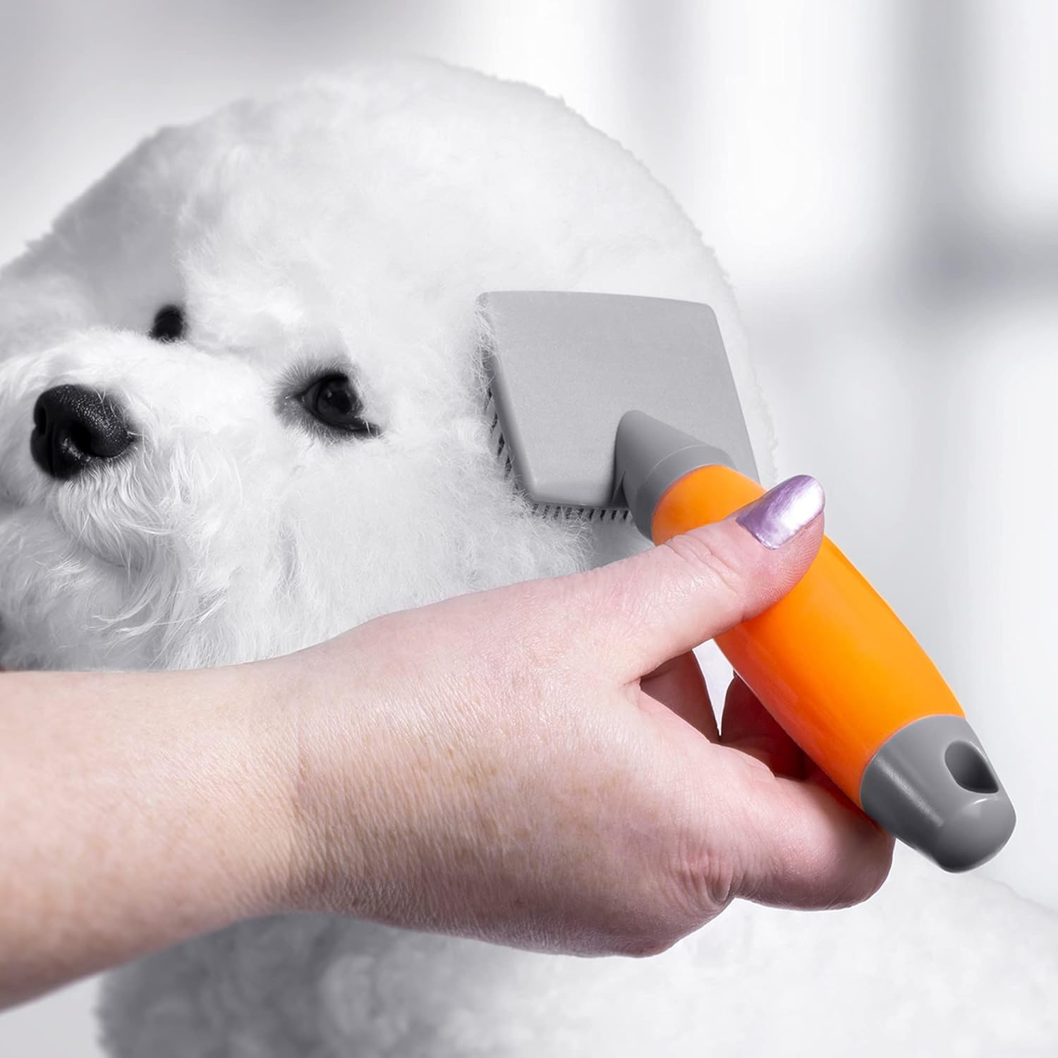 Wahl Small Slicker Brush with Soft Grip Gel Handle image number 4