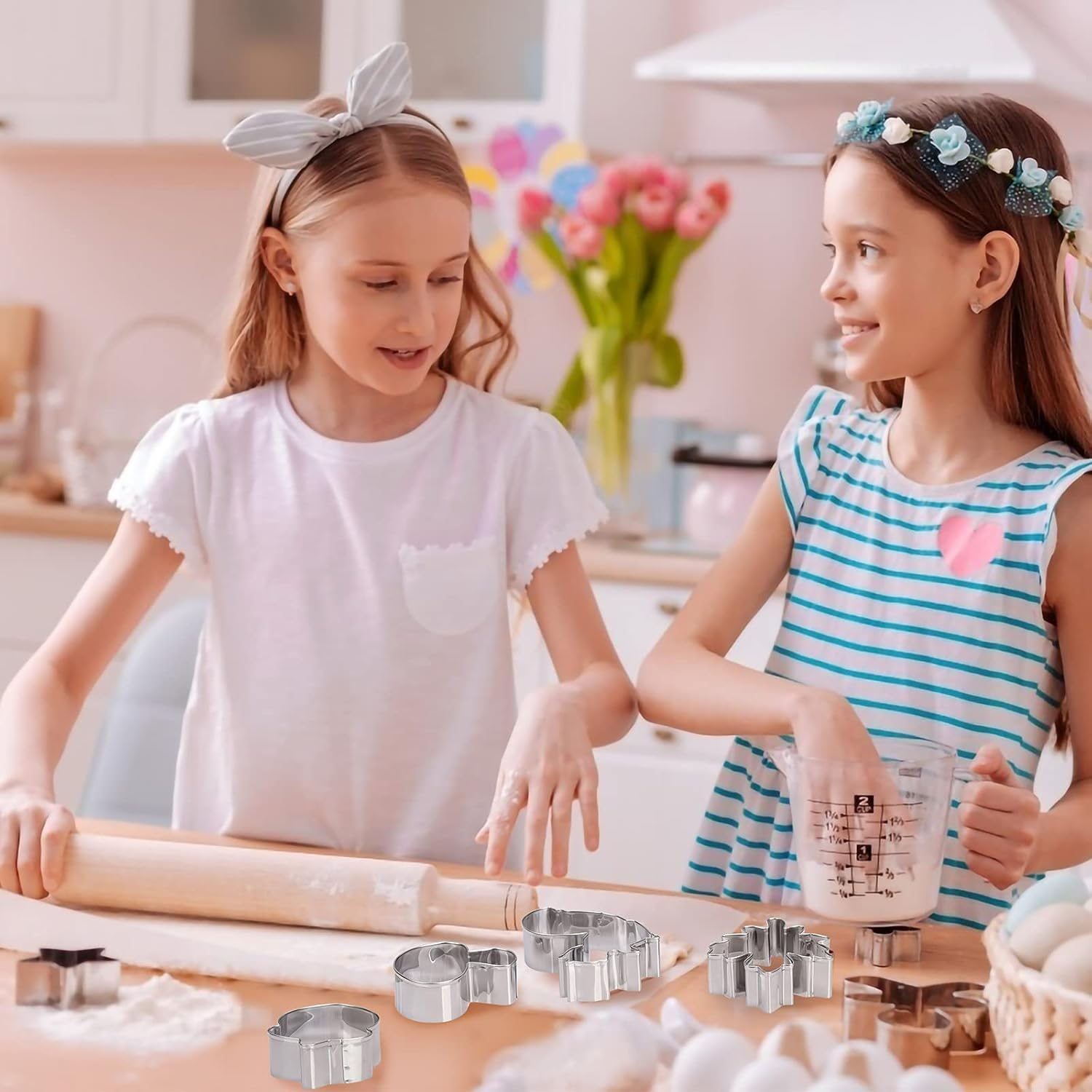 9Pcs Autumn Cookie Cutters, Thanksgiving Stainless Steel Cookie Cutter with Pumpkin Squirrel Hedgehog Mushroom Maple Leaf Pine Cone for Baking Fondant image number 1