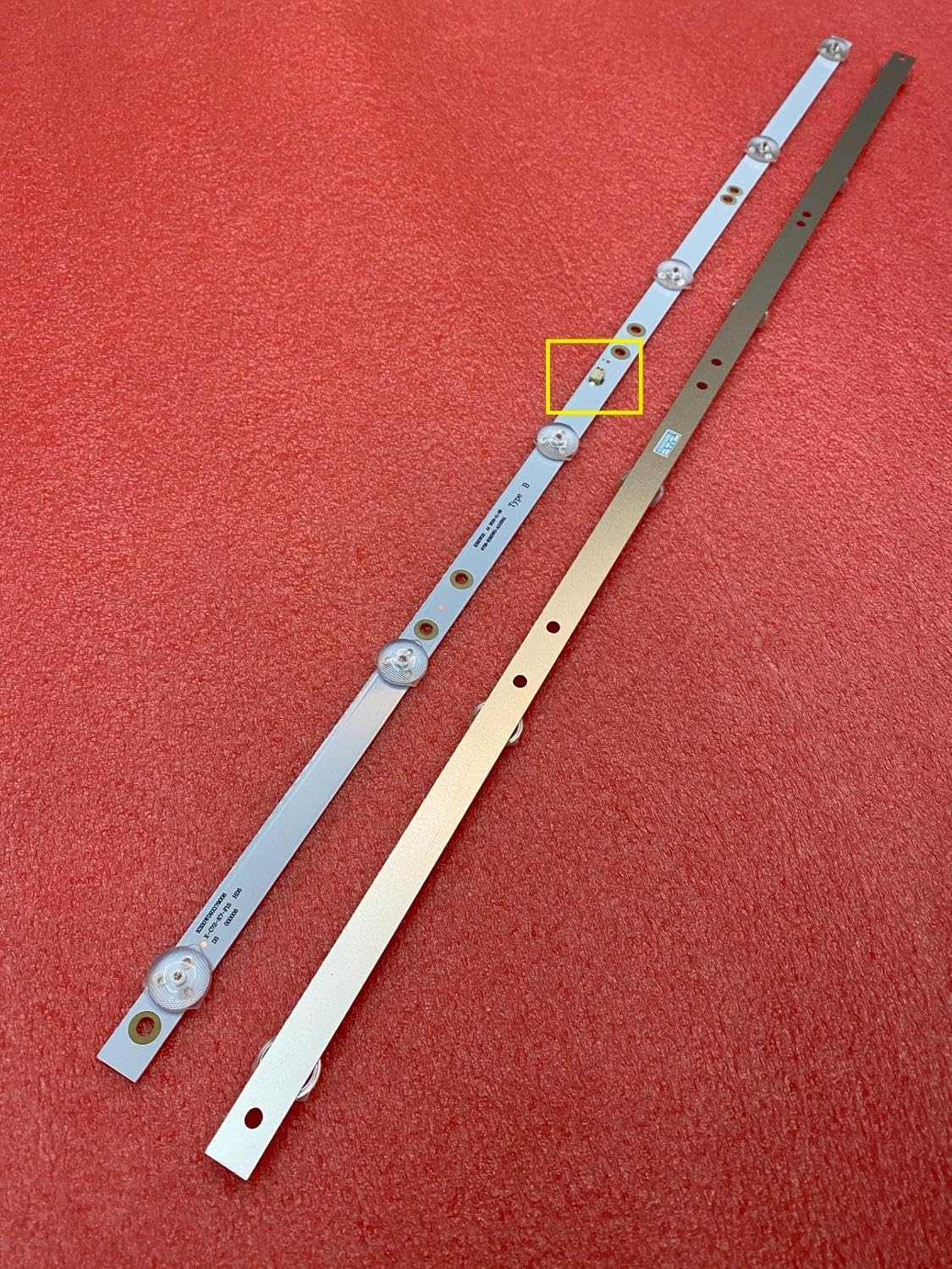 LED Backlight Strip Compatible with PANASONIC TX-32FR250K 32PHS4062/60 32PHS4012/12 Compatible with Toshiba 32S2855EC 32PHS4062 Compatible with Daewoo L32V680VKE L32V690VKE (Color : 4Pcs for 2 TV) - 30 Pcs For 15 Tv image number 3