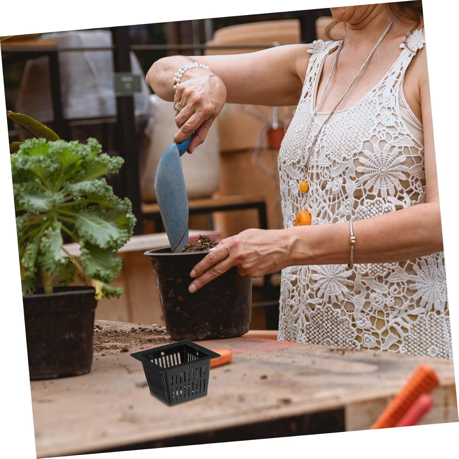 NULYLU 12Pcs Black Square Hydroponic Pots Slotted Mesh Nursery Planters for Balcony Water Culture Gardening Lettuce Vegetables image number 6