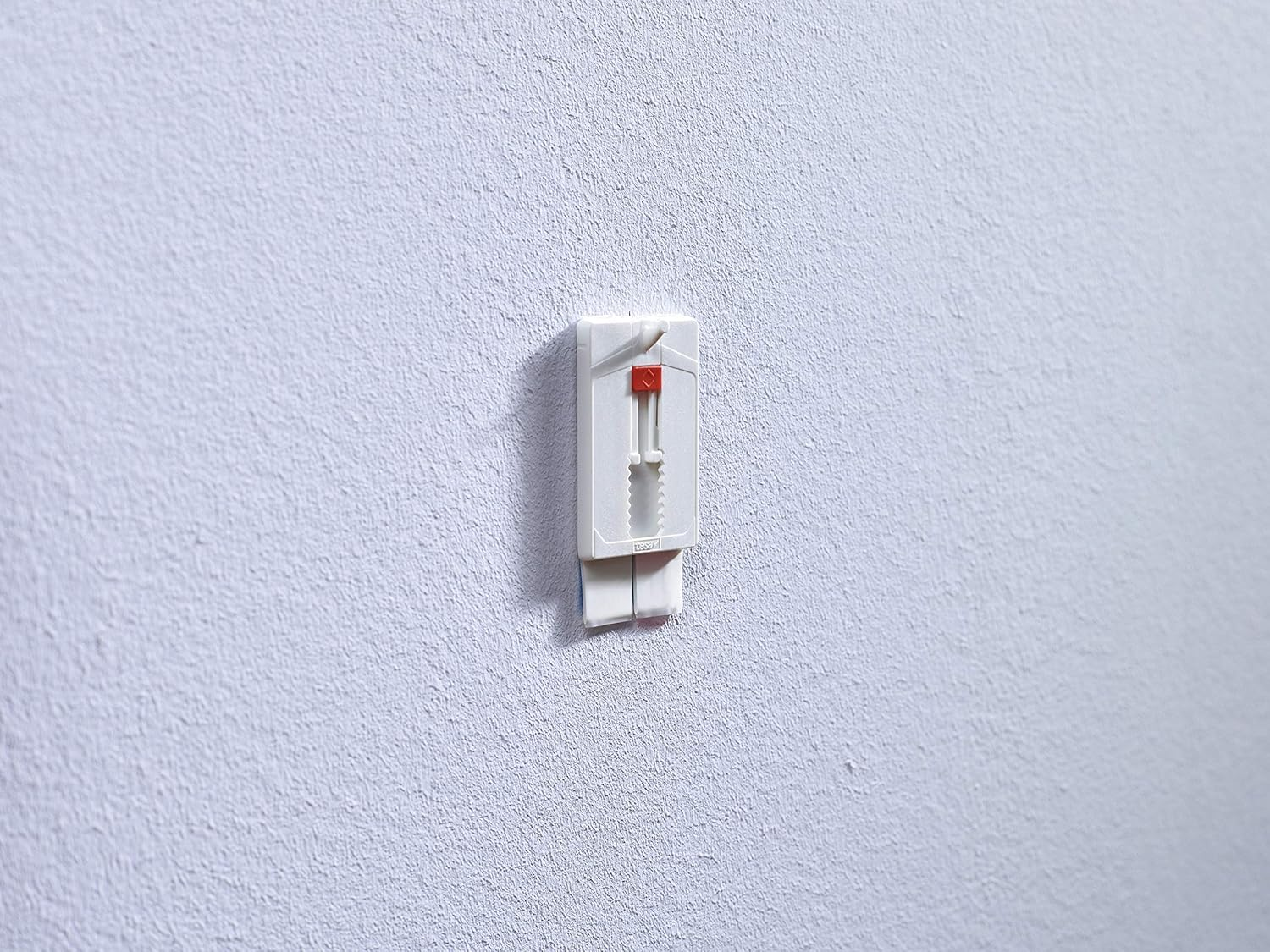 Tesa Adjustable Adhesive Nail for Wallpaper and Plaster 2 Kg in Pack of 3 - Height Adjustable, Self-Adhesive Wall Nail - up to 2 Kg Holding Capacity per Nail - 3 X 2 Adhesive Nails image number 3