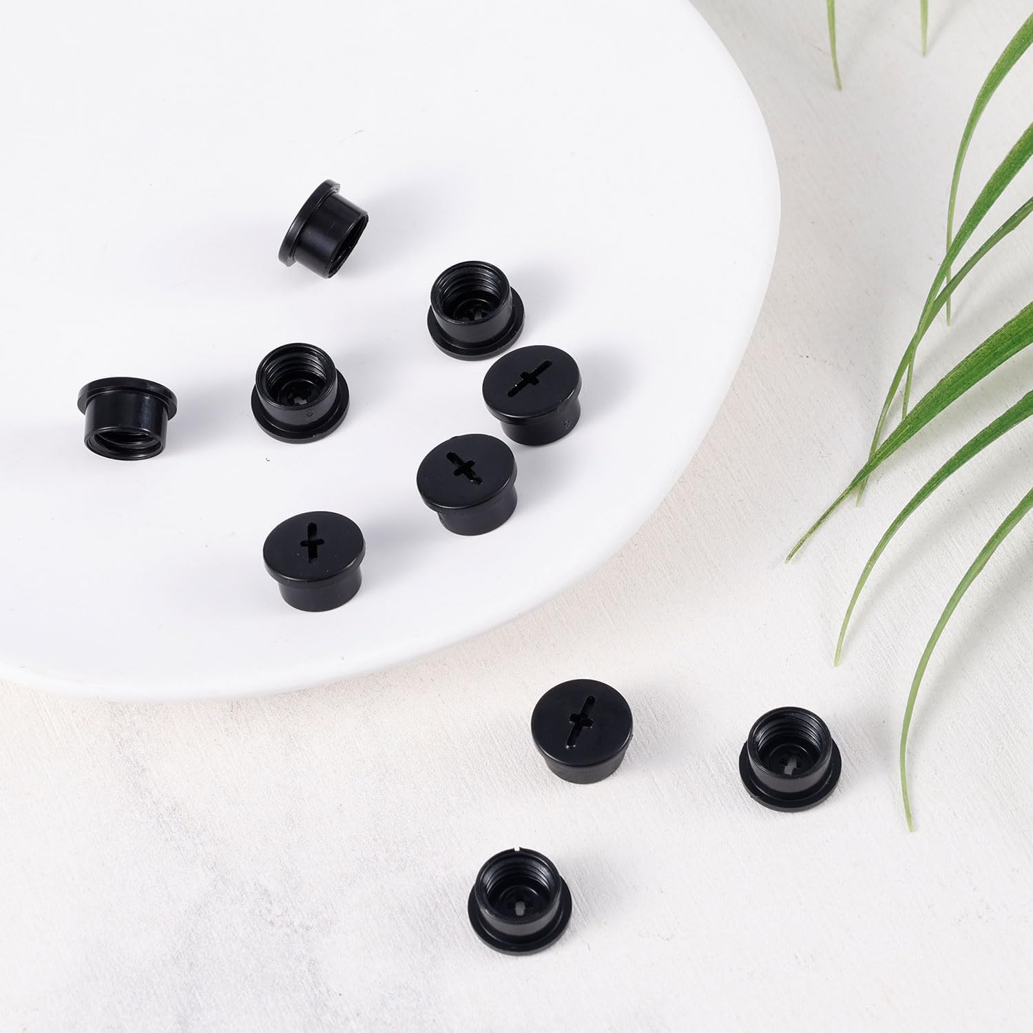 10Pcs Bladder Valve Screws for Riddell Speedflex and Speed Lcon, Black Football Helmet Bladder Valve Screws Plastic Practical Valve Caps for Teenagers Adults Football Helmets image number 1