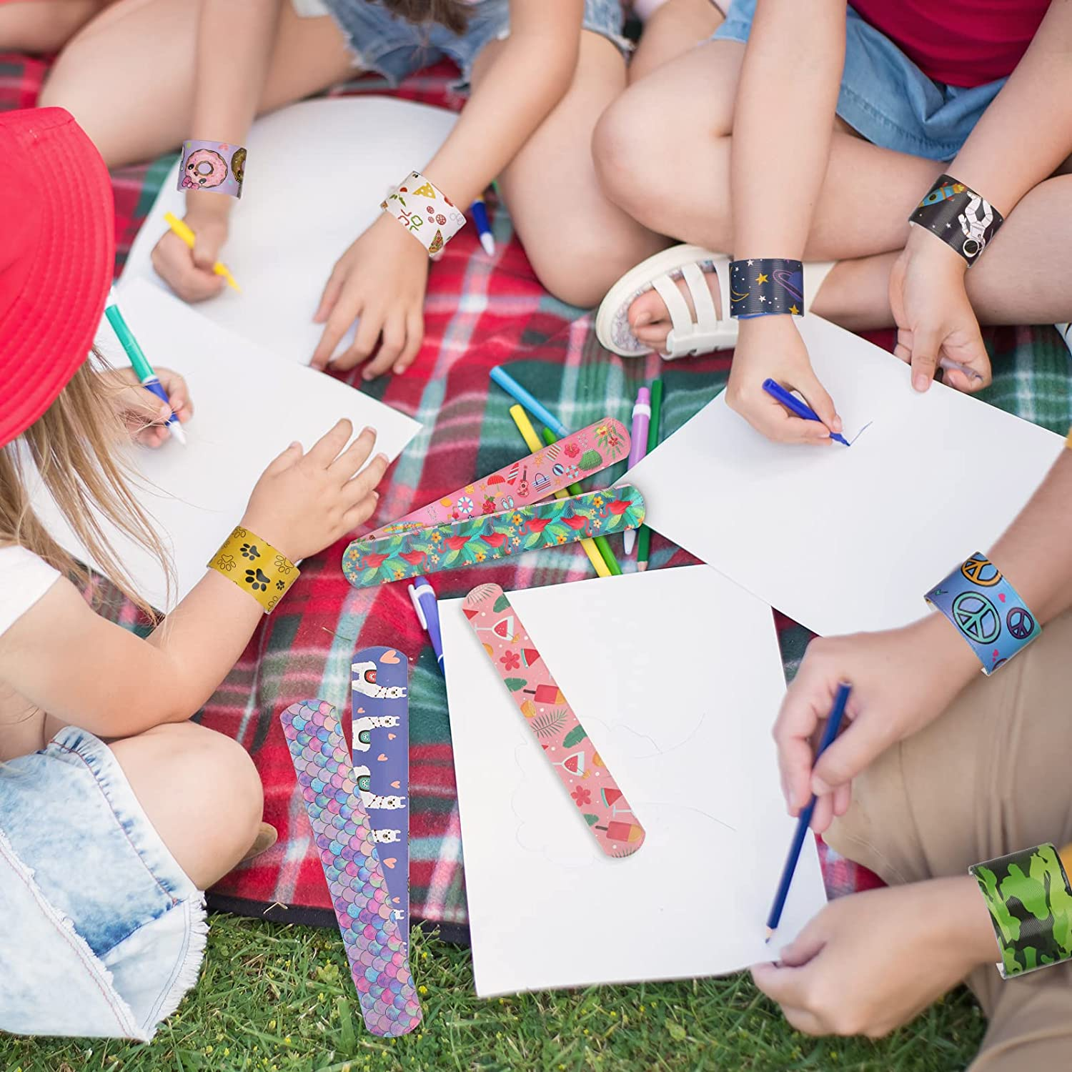 40 Pcs Slap Bracelets,Joogee Slap Wrist Bands with Designs Pattern Colorful Hearts Animal Slap Wrist Bands for Party Favors Bracelets Party Wrist Strap for Adult Teens Kids - 8.66" Assorted Colors