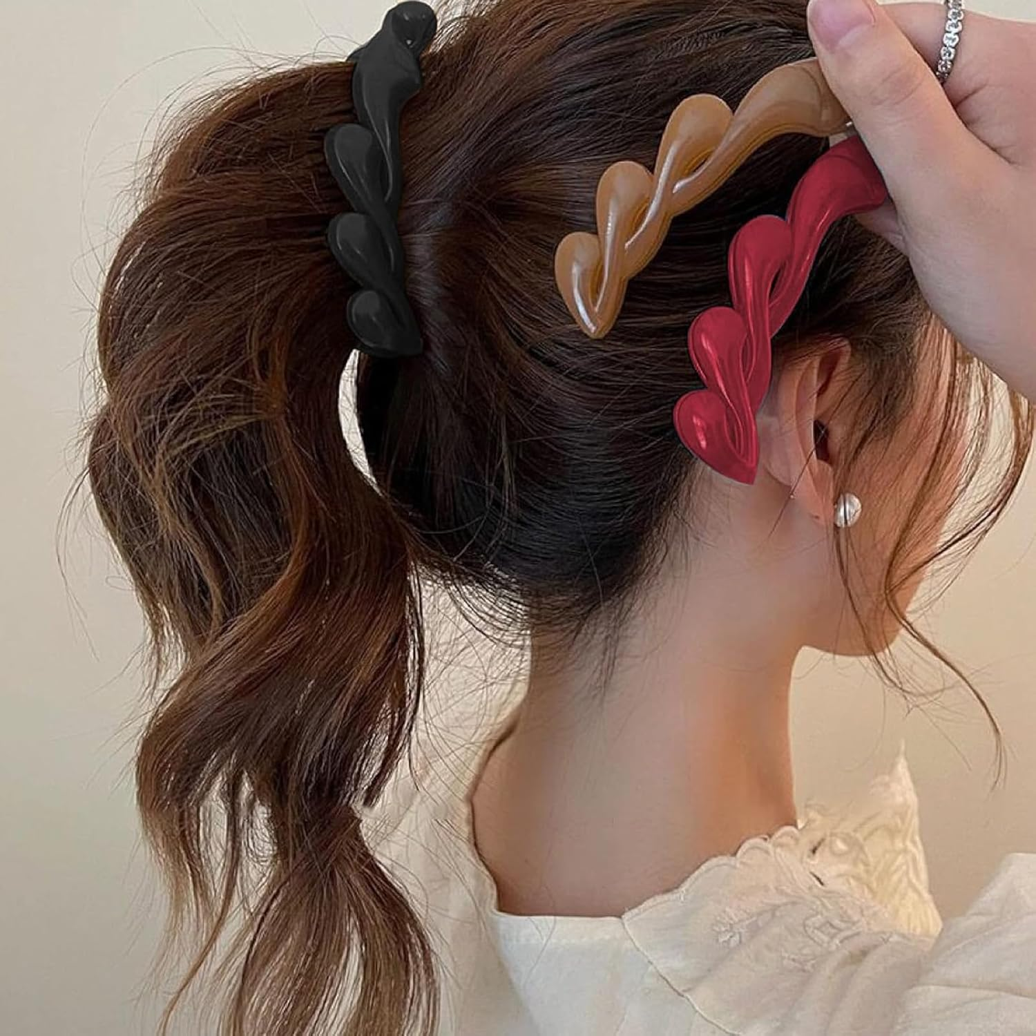 Pack of 3 Vintage Hair Clips for Ponytail, Fish Clips for Long Hair, Comb Fish Clips for Women and Girls image number 3