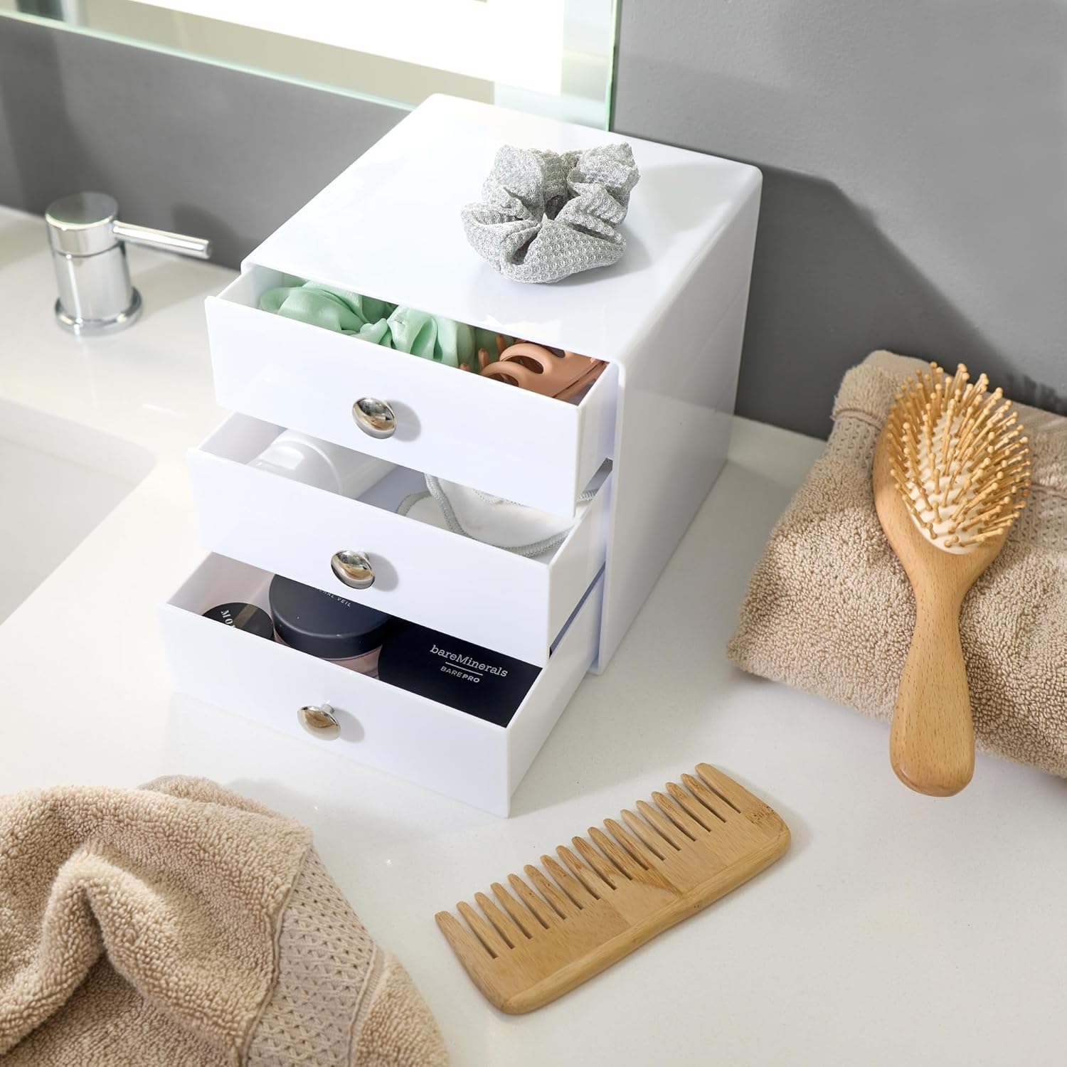 Interdesign 35301EU Makeup Storage Drawers, Plastic Desktop Drawer Organiser, White image number 5