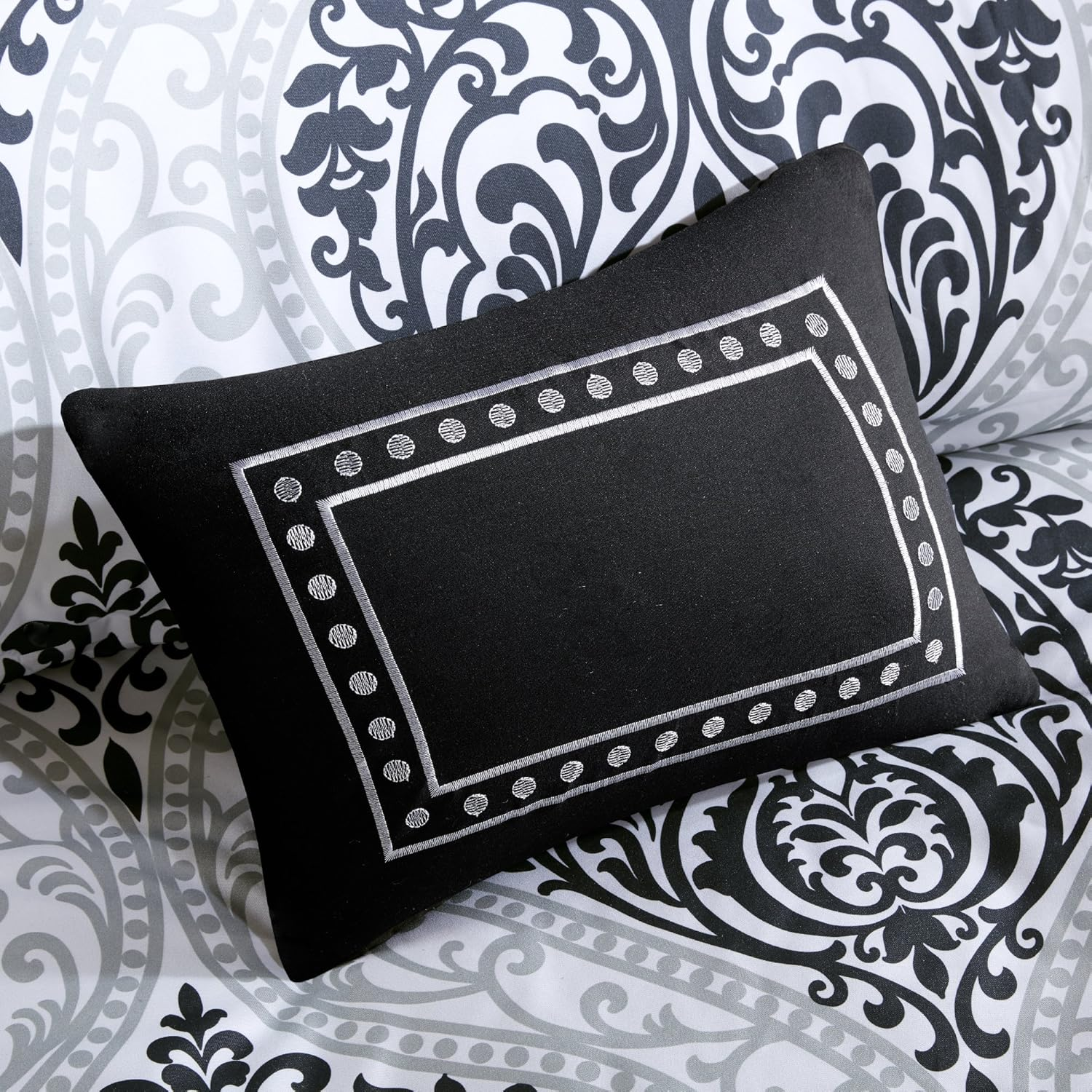 Comfort Spaces CS10-0676 Comforter Set Ultra Soft Printed Pattern Hypoallergenic Bedding, Twin/Twin Xl(66"X90"), Coco Black/White Damask image number 5