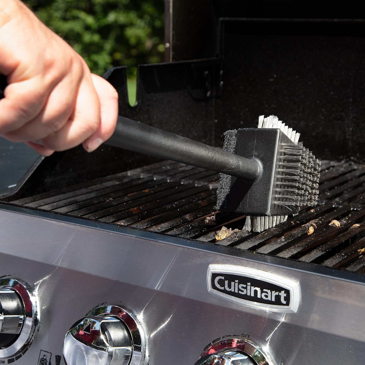 Cuisinart CCB-4125 4-In-1 Grill Cleaning Brush with Stainless Steel Wire Bristles - Scour Pad - Grill Scraper - 13" Handle Length image number 2