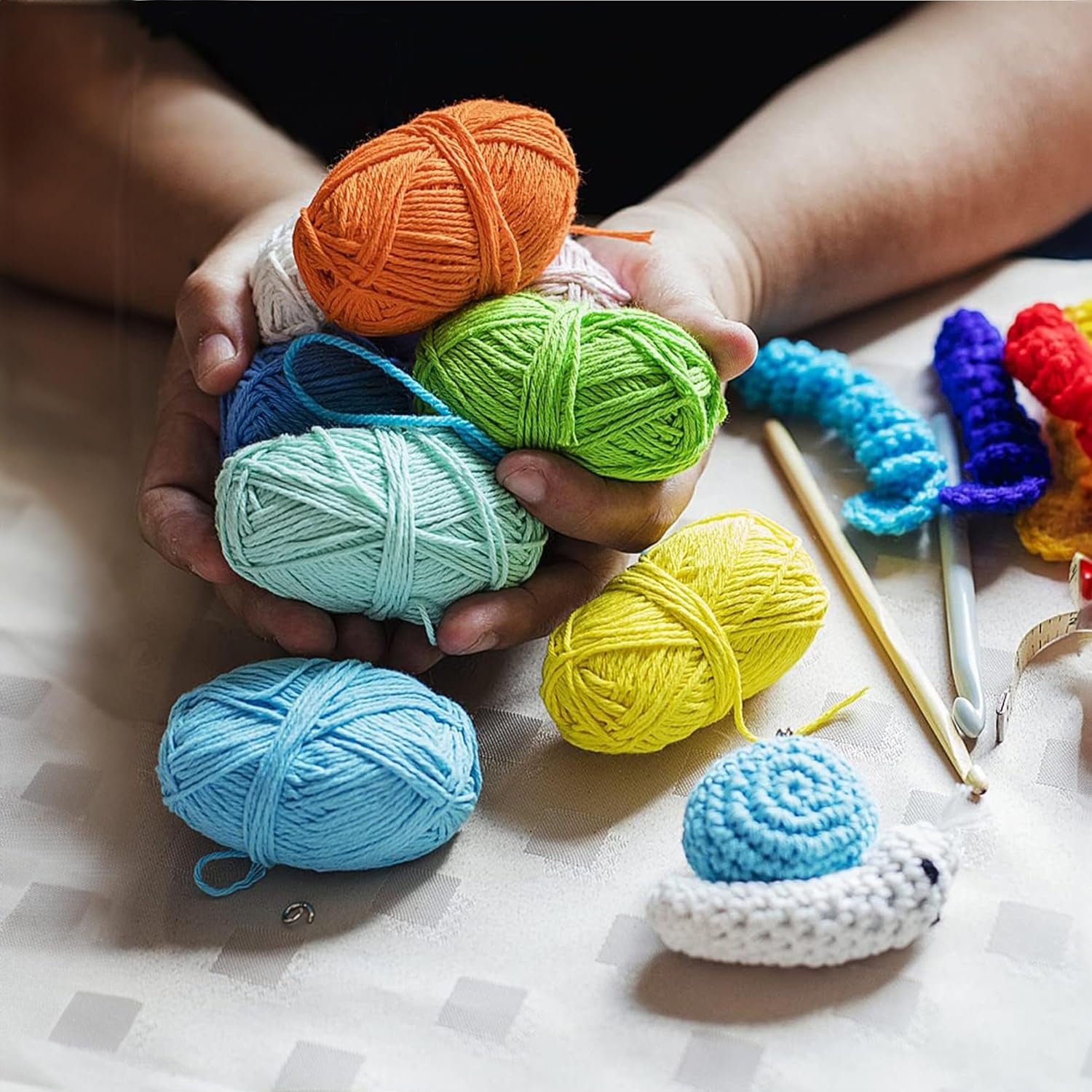 Okam Crochet Yarn Pack of 30 Multipack - 100% Acrylic Coloured Yarn with Crochet Hooks & Knitting Needles & Zipper Carry Bag - Knitting Yarn Kit for Beginners. Kids, Craft Projects 25G Each (750G) image number 3